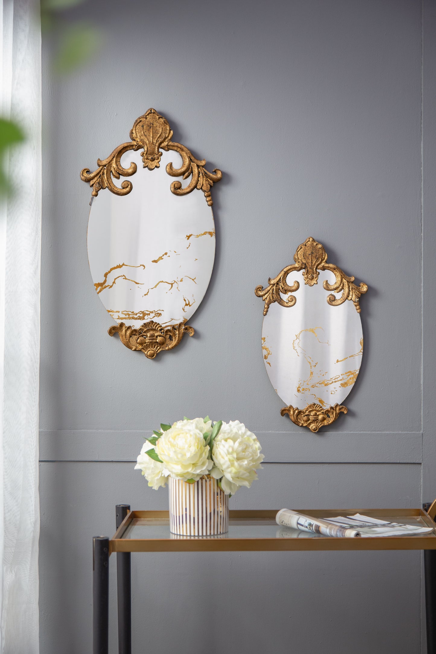Decorative Oval Wall Mirror, Accent Mirror For Living Room, Entryway, Bedroom - Gold