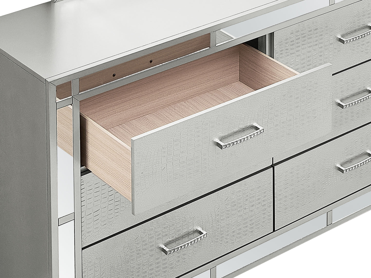 Madison - Dresser - Silver Champagne