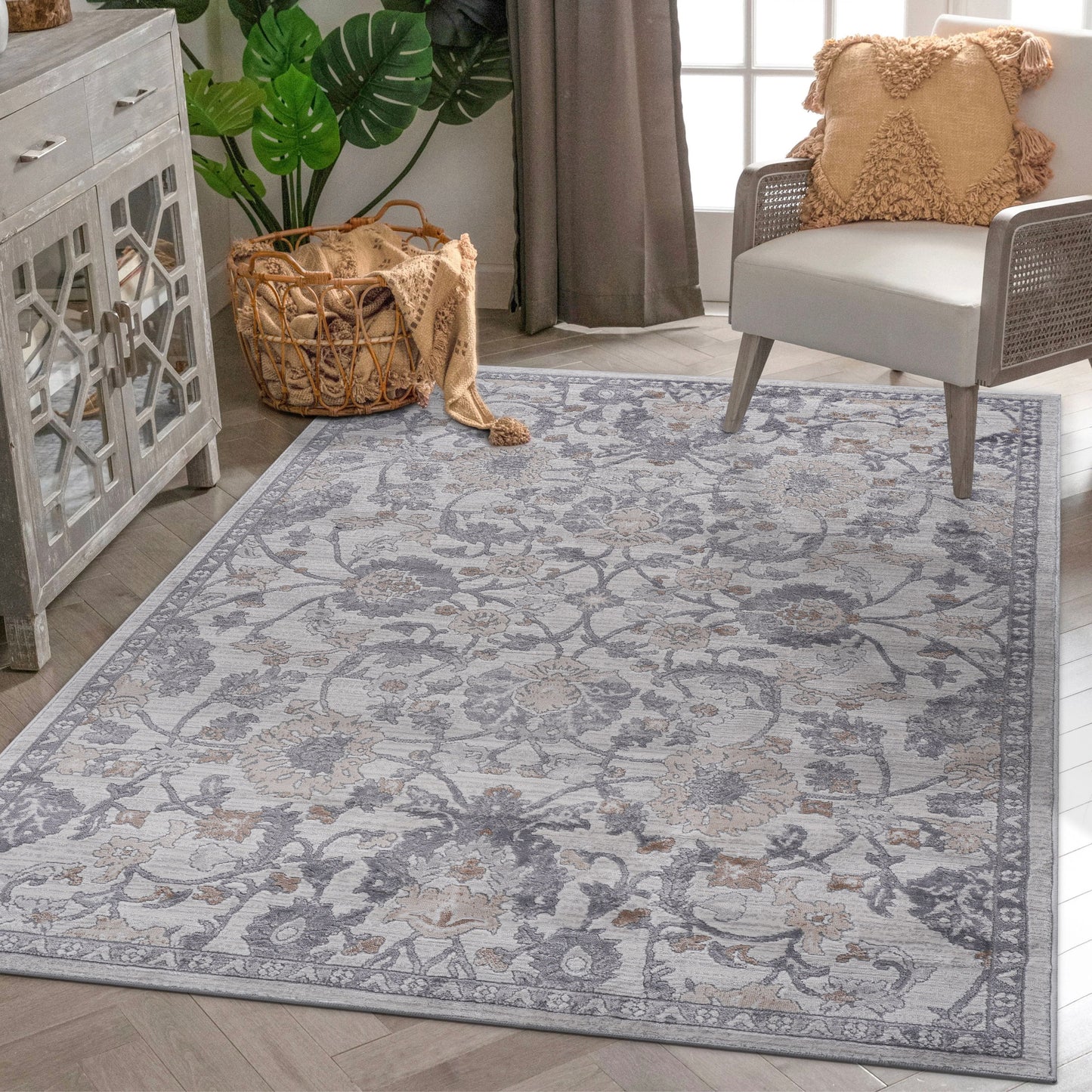 Marfi - 5' X 7' Oriental Area Rug - Sand / Ivory