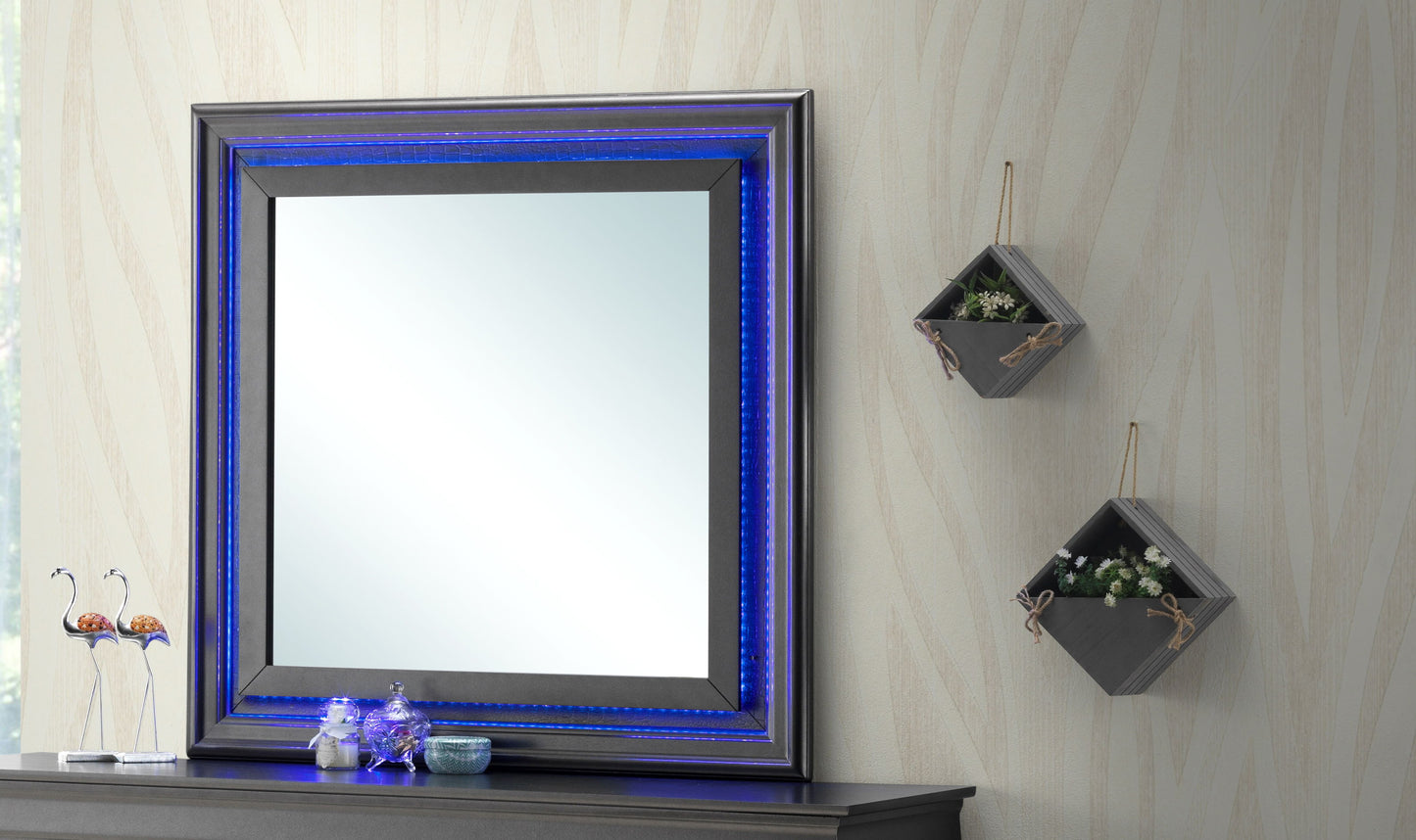 Elegant Transitional Mirror - Metallic Black