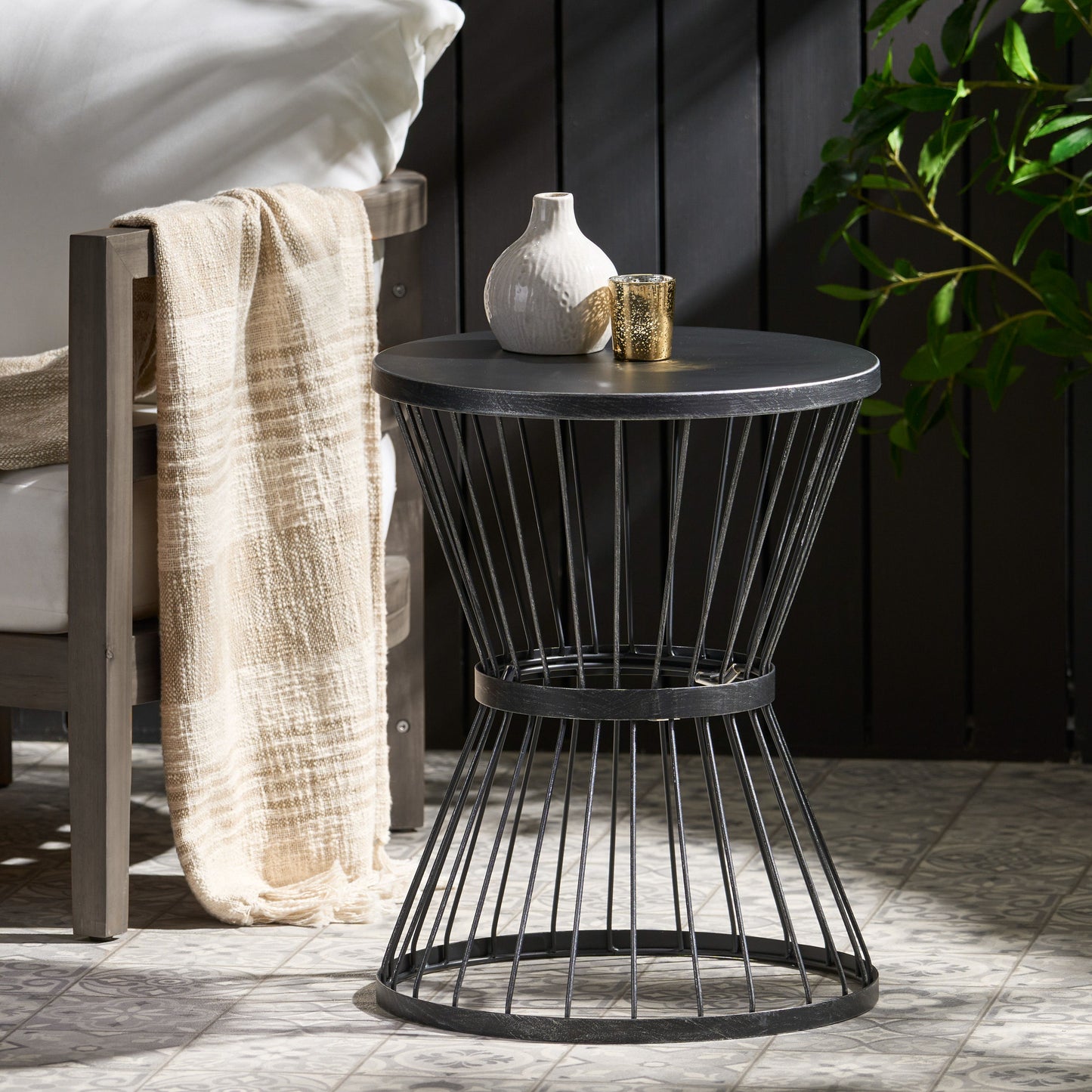 Lassen - Modern Outdoor Side Table With Hourglass Design - Matte Black
