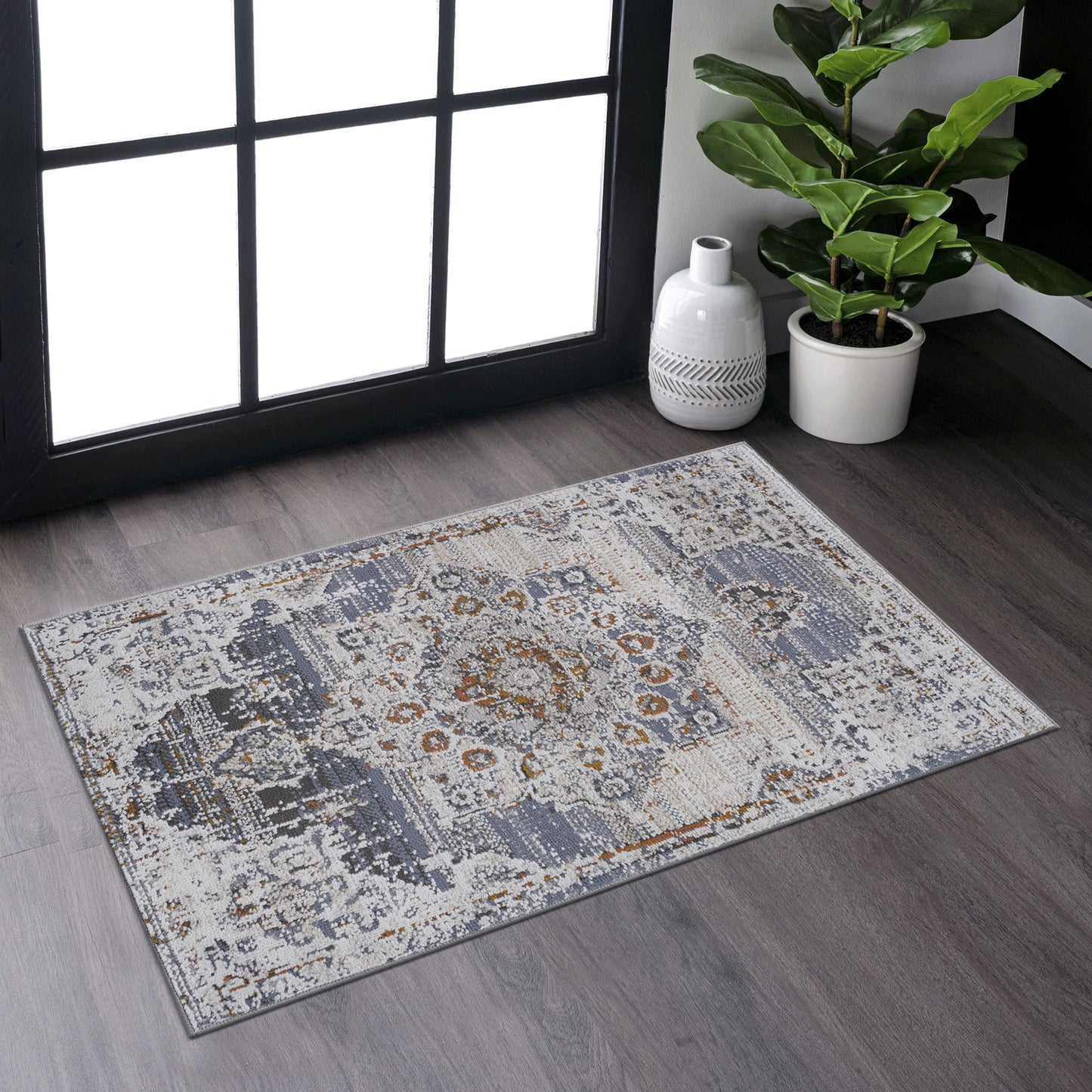 Payas - 2' X 3' Medallion Area Rug - Cream / Gold