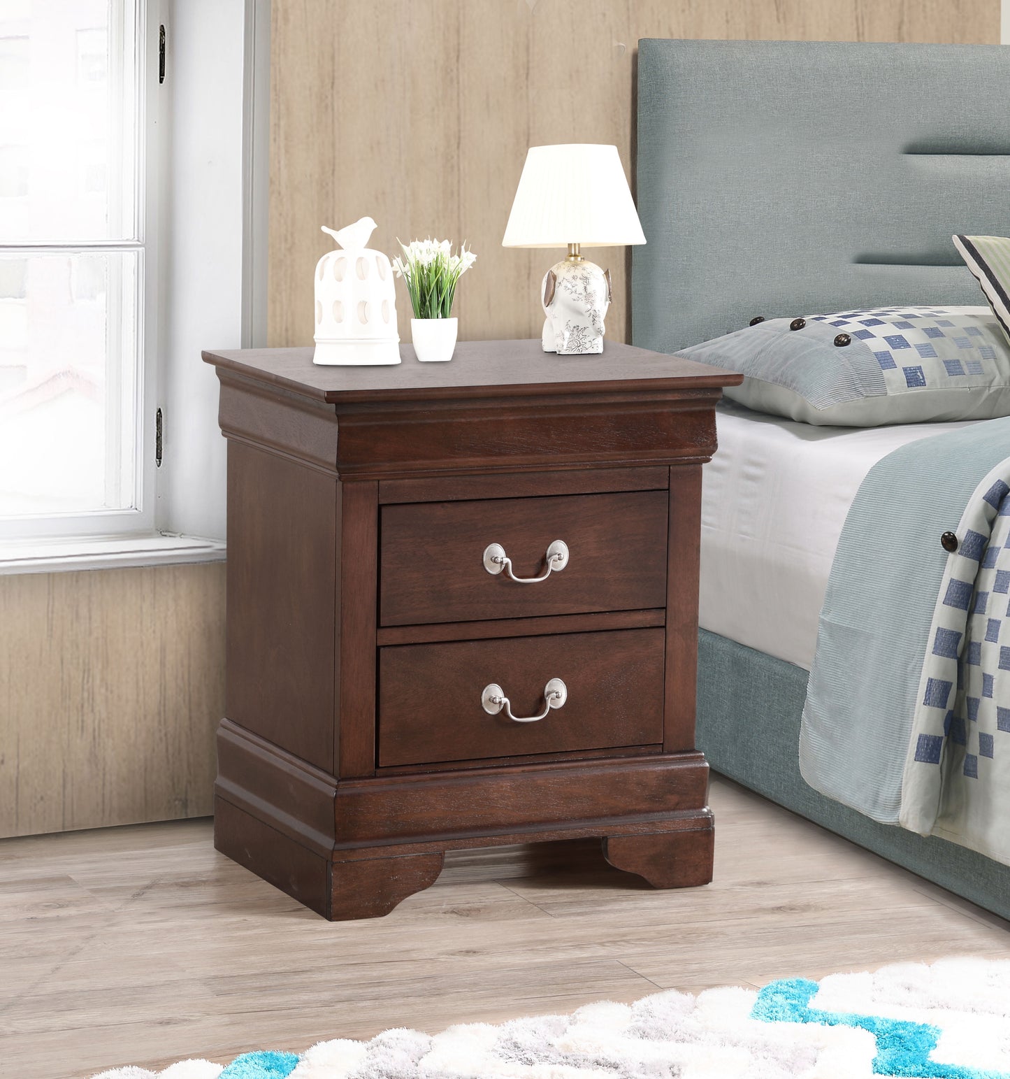 Louis Phillipe - Traditional Style Nightstand - Cappuccino
