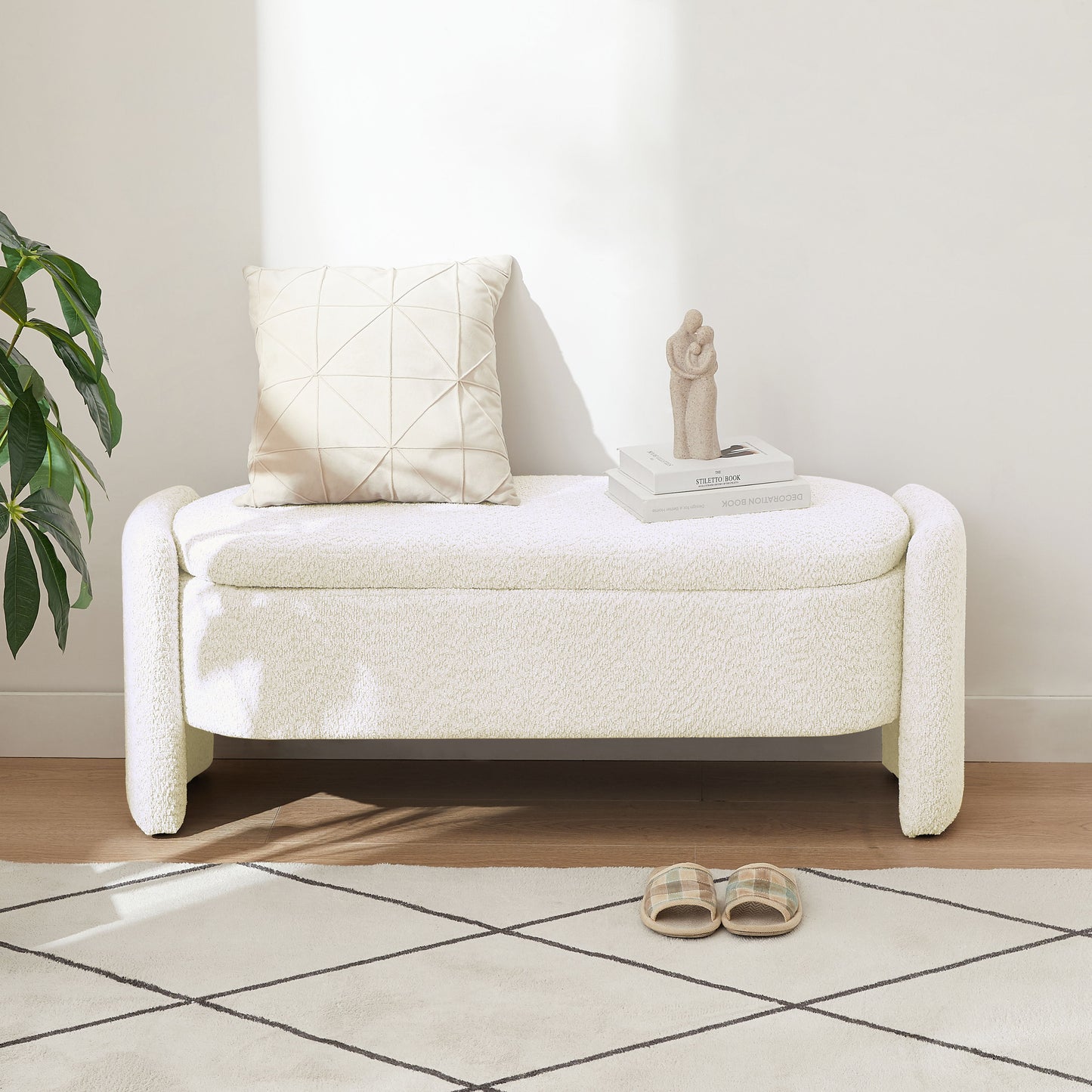 Ottoman Oval Storage Bench, 3D Lamb Fleece Bench With Large Storage Space For The Living Room, Entryway And Bedroom - Cream White