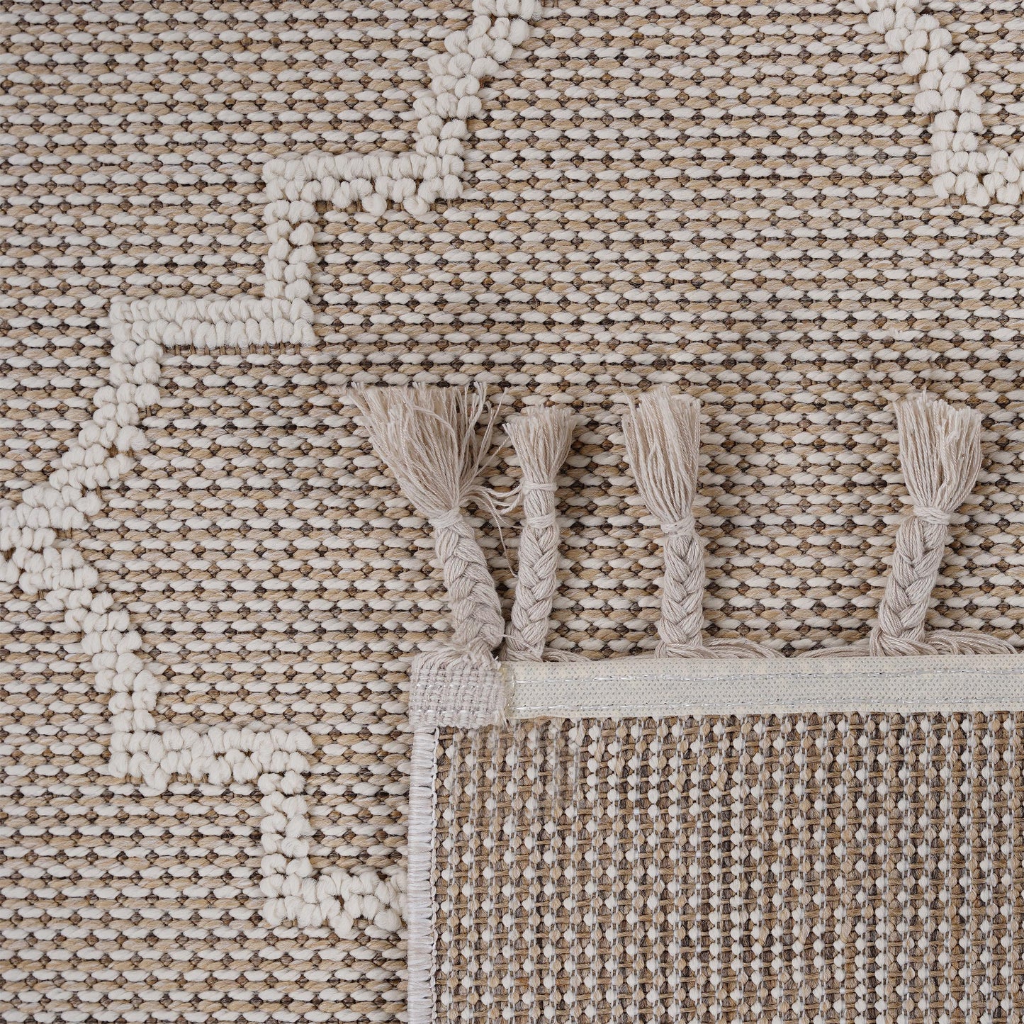 Guros - 5' X 7' Trellis Indoor / Outdoor Area Rug - Ivory