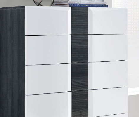 Vios - Zebra Chest - White