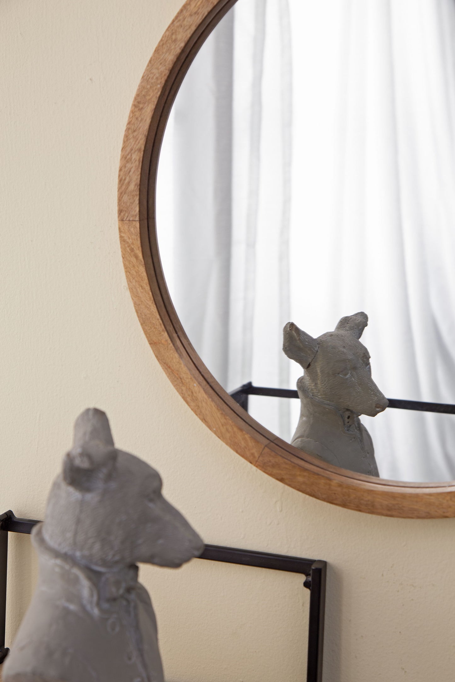 Circle Wall Mirror With Wooden Frame, Wall Mirror For Living Room - Brown