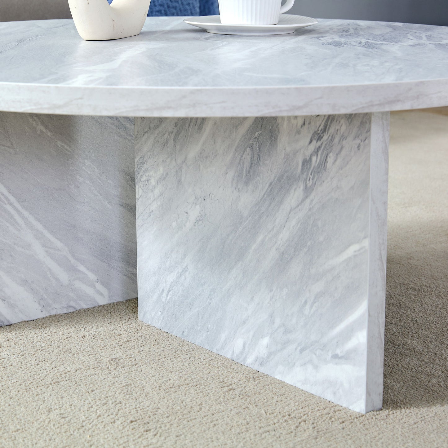 A Multi Style Decor Friendly Round Coffee Table, Featuring Modern Minimalism And Nordic Flair - White