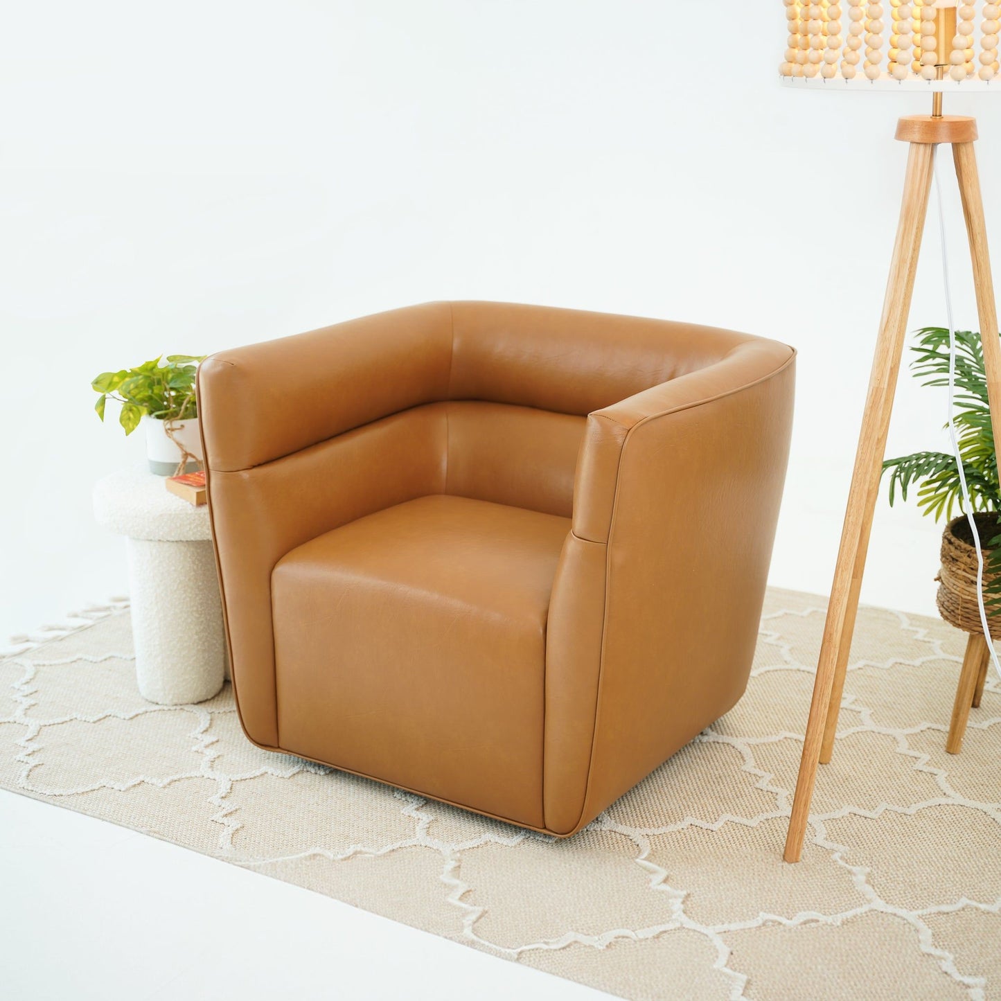 Callan - Swivel Chair - Tan