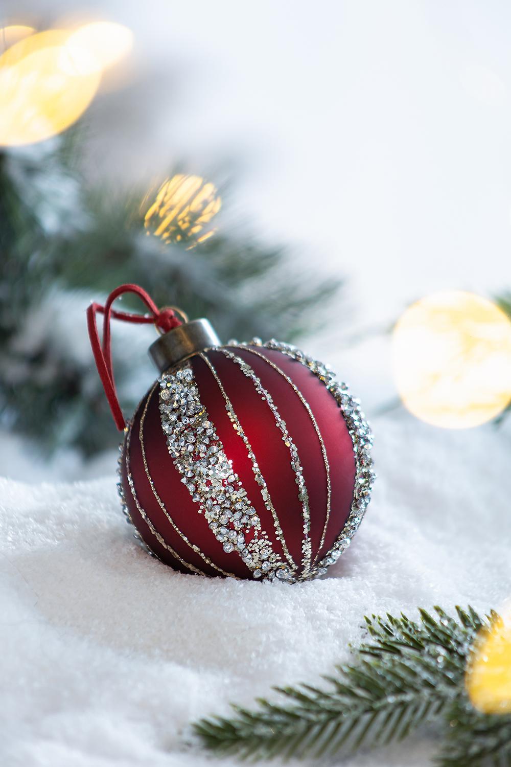 Christmas Ball Ornaments, Decorative Hanging Ball Christmas Tree Ornaments For Holiday Decorations (Set of 12) - Red