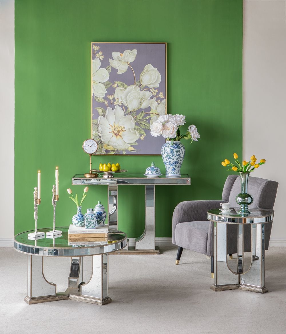 Round Coffee Table With Elegant Floral Design And Mirrored - Silver Multi