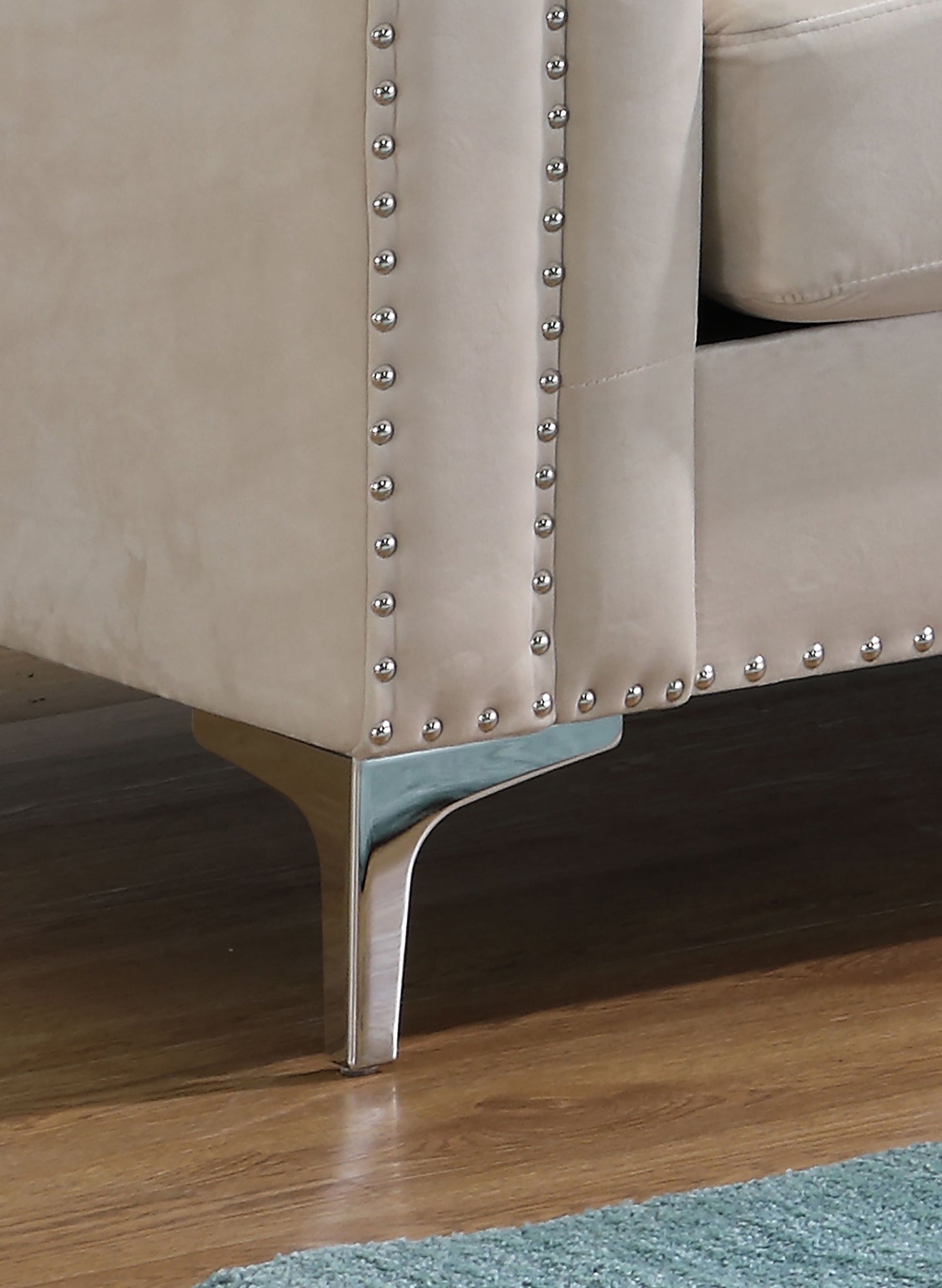 Elegant Contemporary Sofa - Ivory