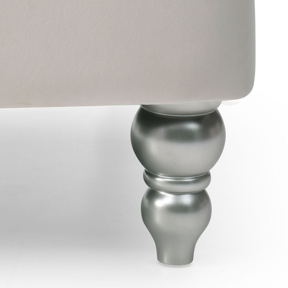 Elegant Armchair For Cozy Spaces - Ivory