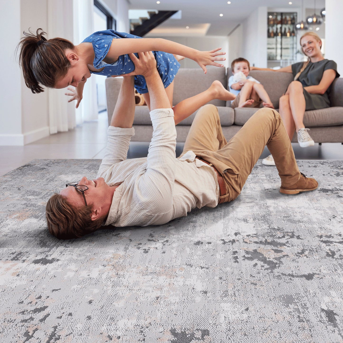 Marfi - 5' X 7' Abstract Area Rug - Gray / Multi