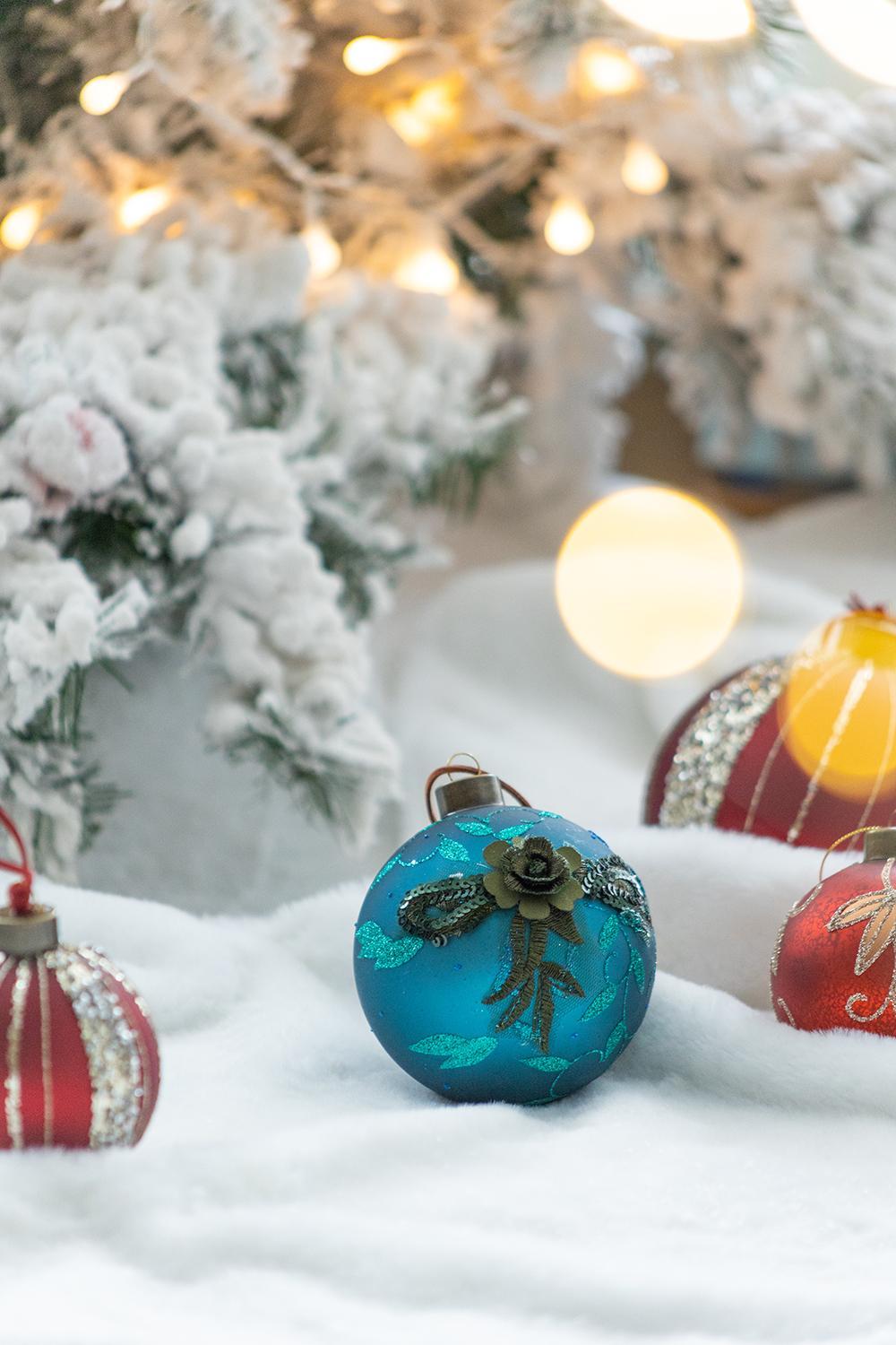 Christmas Ball Ornaments, Glass Decorative Hanging Ball Christmas Tree Ornaments For Holiday Party Decorations (Set of 4) - Blue