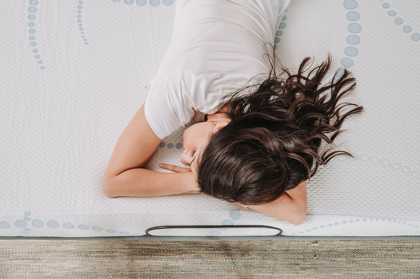 8" Full Memory Foam Mattress - White, Light Blue