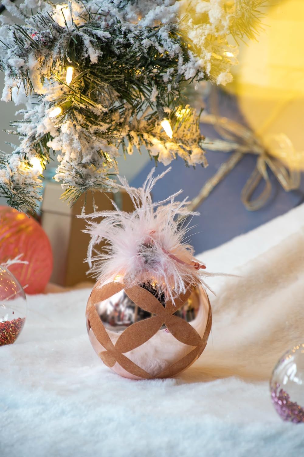 Christmas Ball Ornaments, Glass Decorative Hanging Ball Christmas Tree Ornaments For Holiday Party Decorations (Set of 4) - Pink