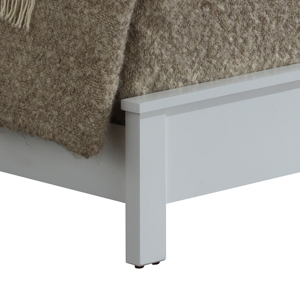 Twin Elegant Transitional Bed For Comfort - White