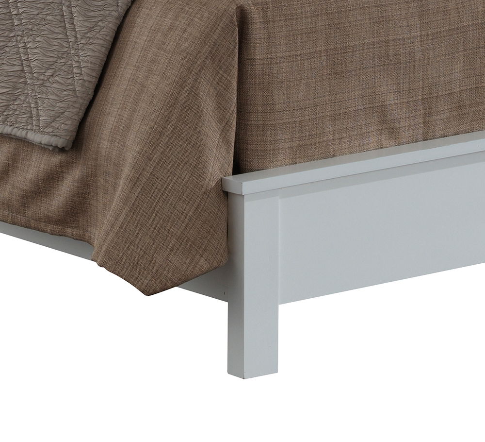 Queen Bed Stylish Transitional - White