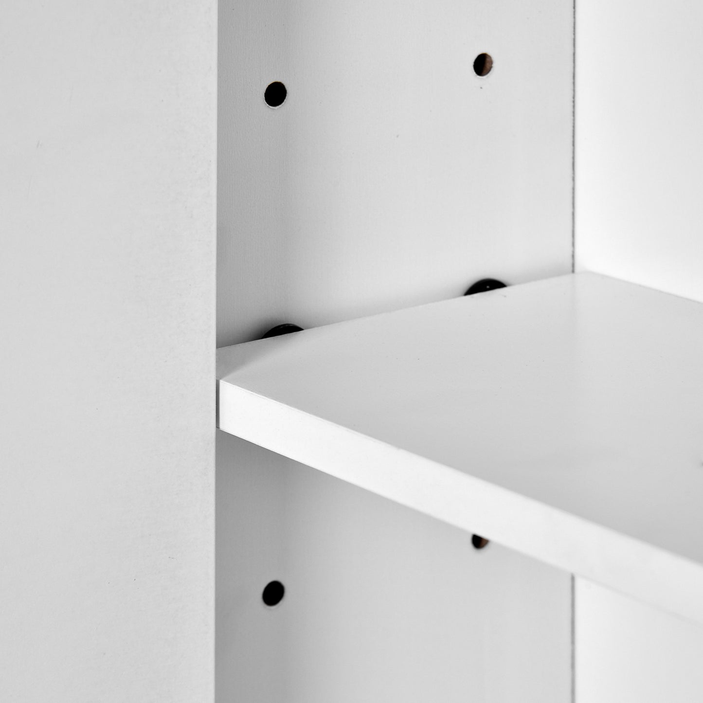 Modern Wall Mounted Bathroom Medicine Cabinet, Bathroom Wall Storage Cabinet With Mirror, Over The Toilet Space Saver Cabinet With Towels Bar - White