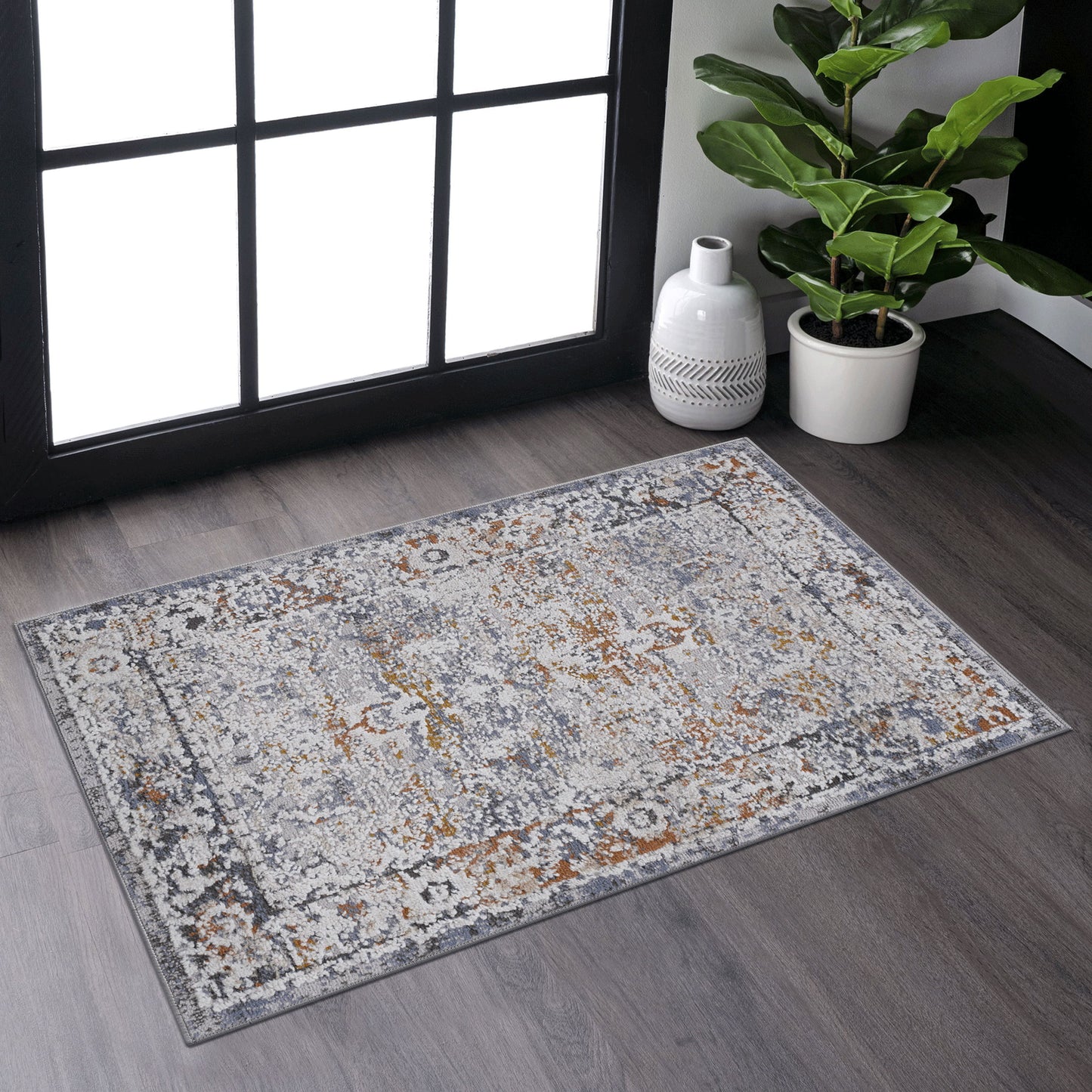 Payas - 2' X 3' Traditional Area Rug - Ivory / Gray
