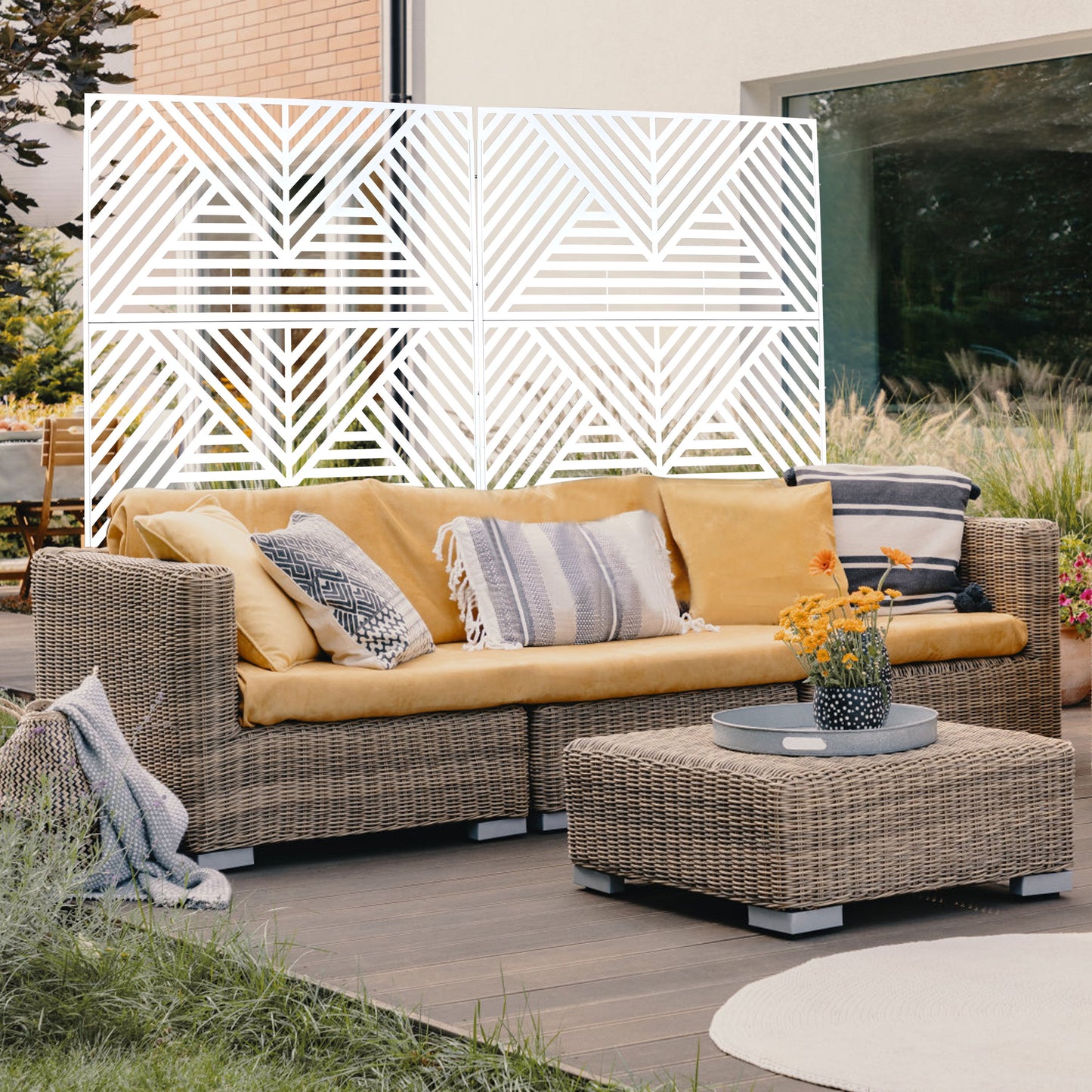 Outdoor & Indoor Privacy Screen Metal Privacy Screen, Freestanding Decorative Privacy Screen For Deck Balcony Patio, Privacy Fence Panels - White