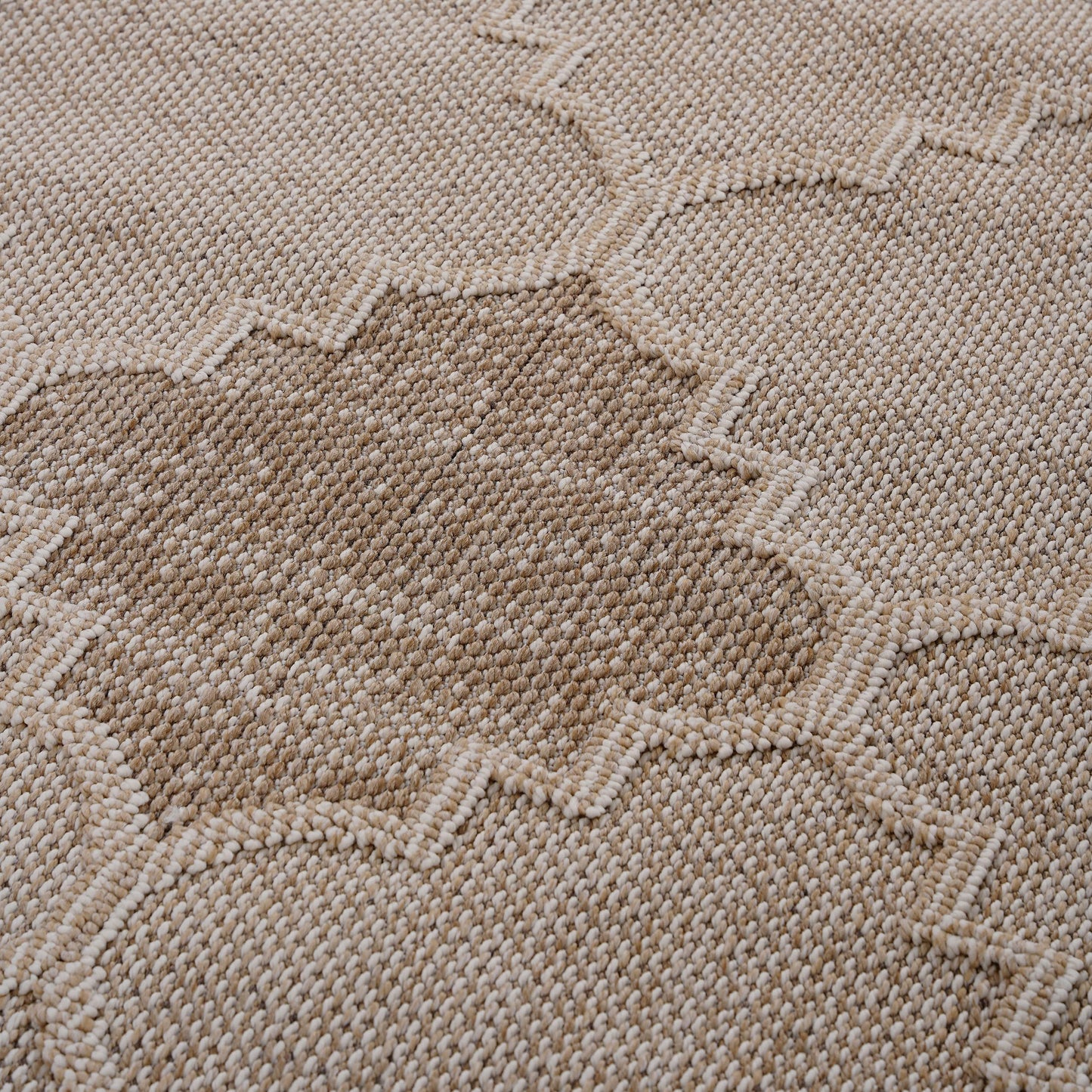 Guros - 5' X 7' Trellis Indoor / Outdoor Area Rug - Cream