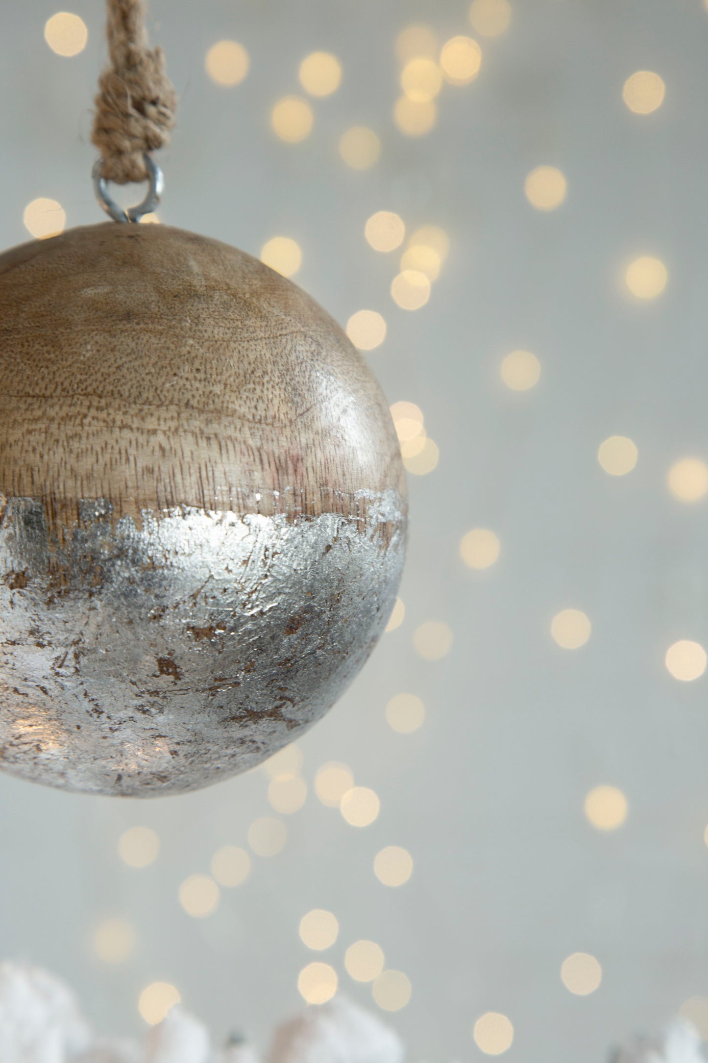 Christmas Ball Ornaments, Wood Decorative Hanging Ball Christmas Tree Ornaments For Holiday Party Decorations (Set of 4) - Brown