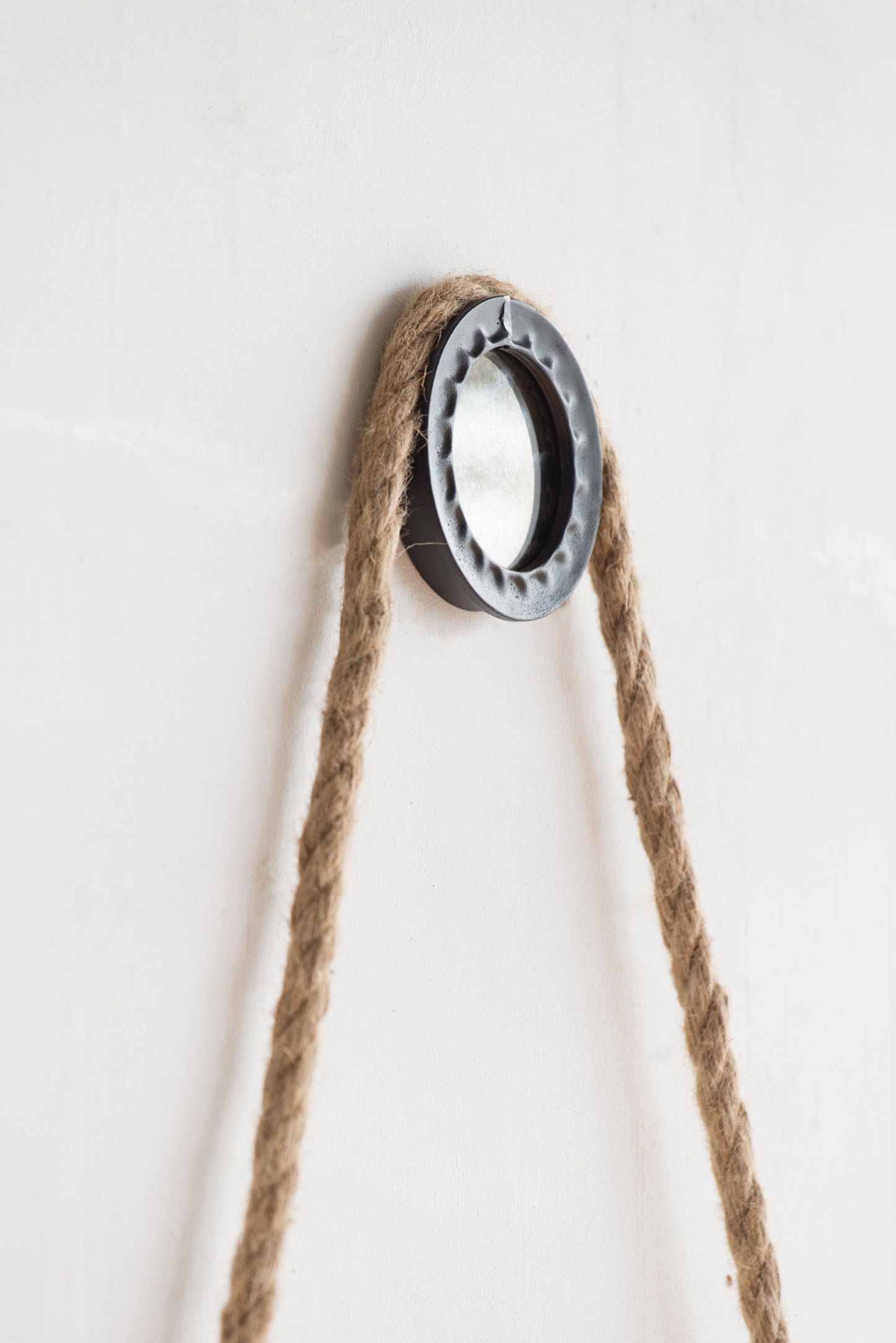 Handsome Cleveland Mirror With Rope Strap Contemporary Design Circle Mirror With Round Metal Frame For Wall Decor Bathroom, Entryway - Black And Silver
