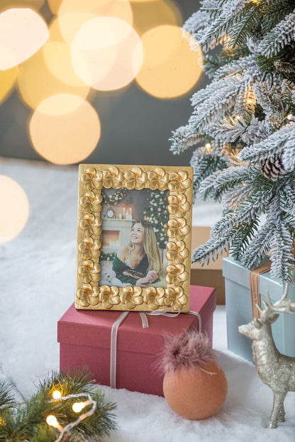 Vintage Photo Frame & Flower Design - Gold