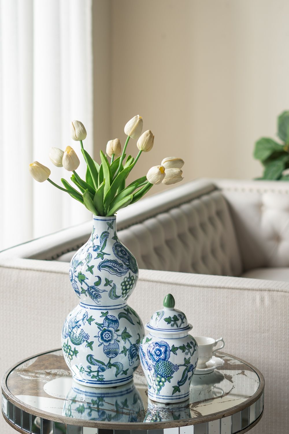 Round Side Table With Elegant Foral Design And Mirrored - Silver Multi
