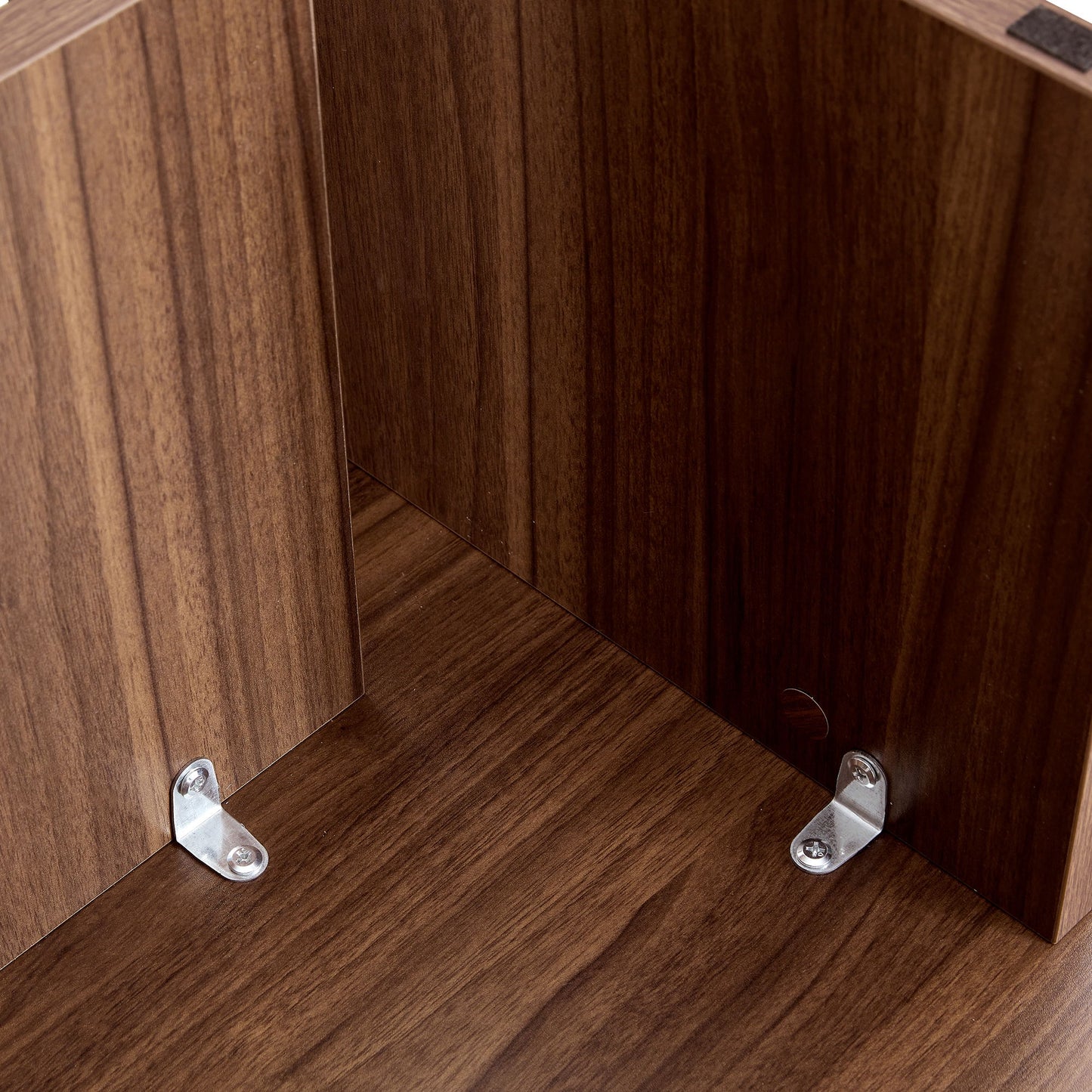 Versatile Round Coffee Table For Diverse Interior Styles, Blending Modern Minimalism With Nordic Elegance - Walnut