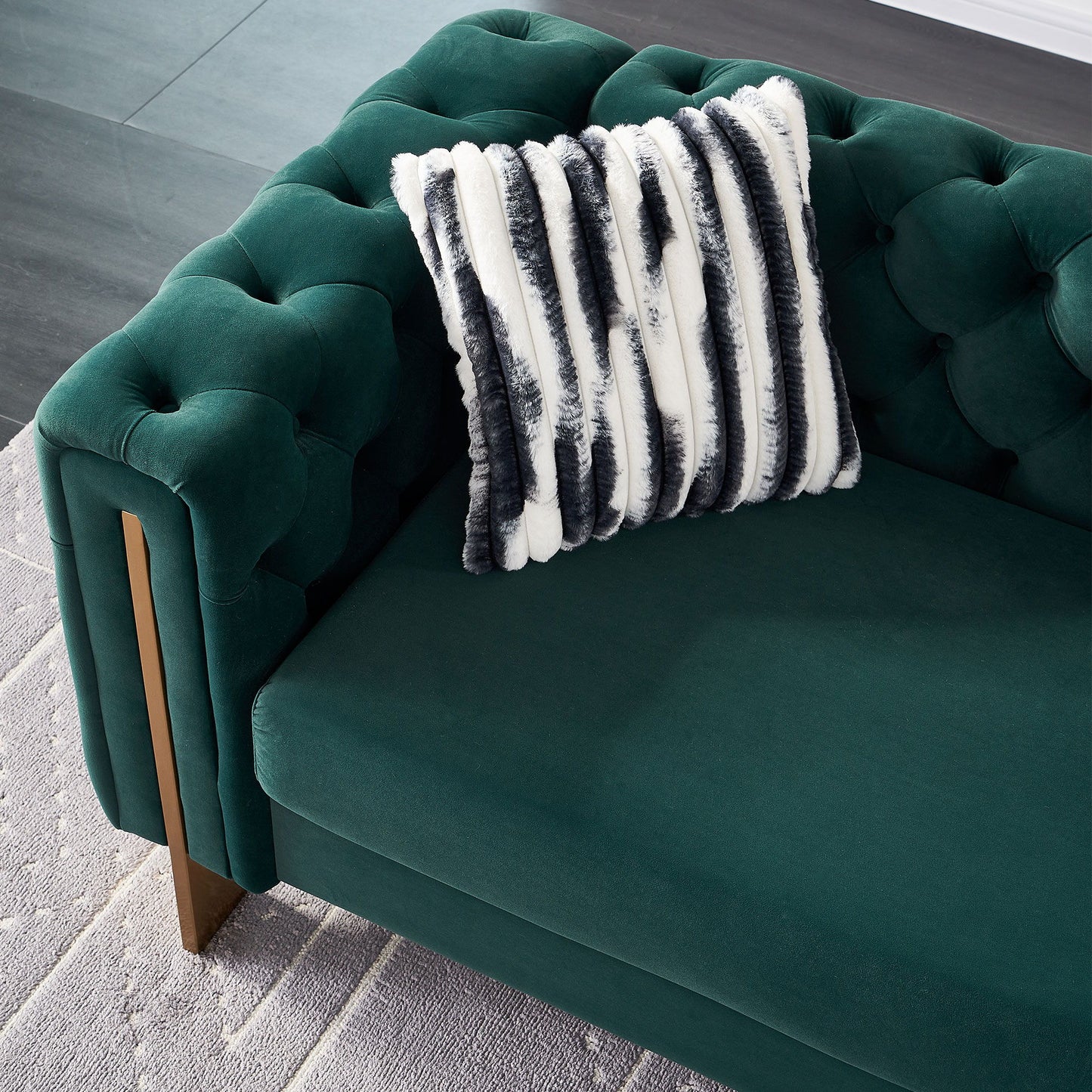 Chesterfield - Modern Tufted Velvet Living Room Sofa, 84.25''W Couch - Green