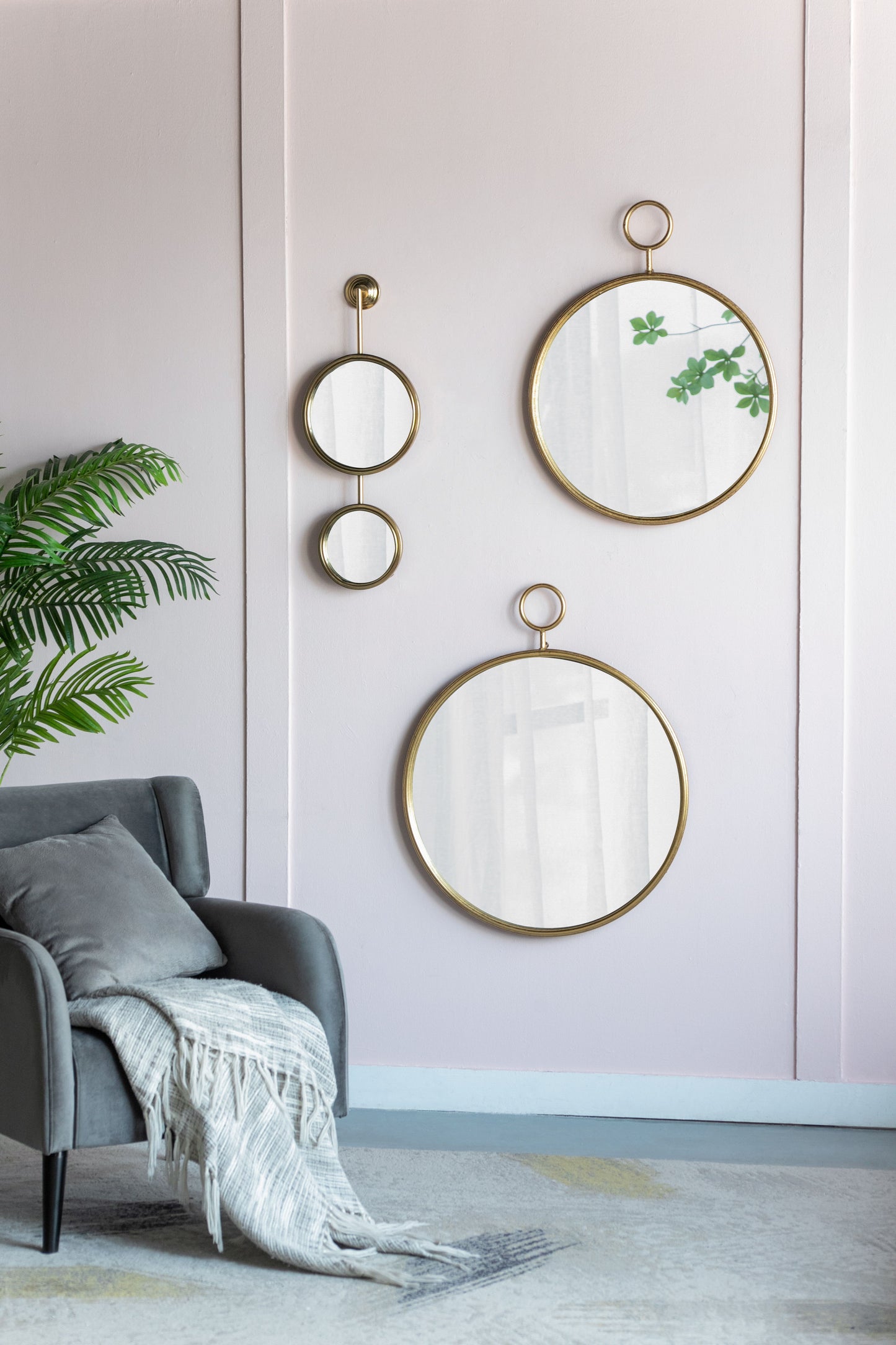 Circle Wall Mirror With Iron Frame, Accent Mirror For Living Room, Entryway, Office - Gold
