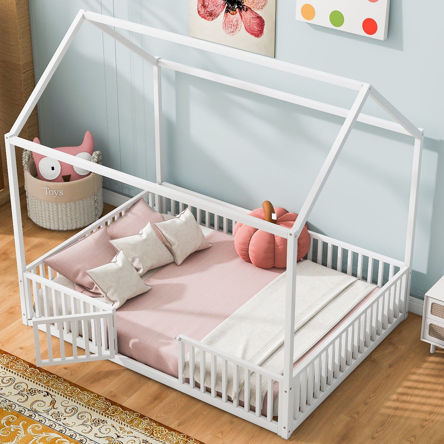 House Bed With Fence And Door - White