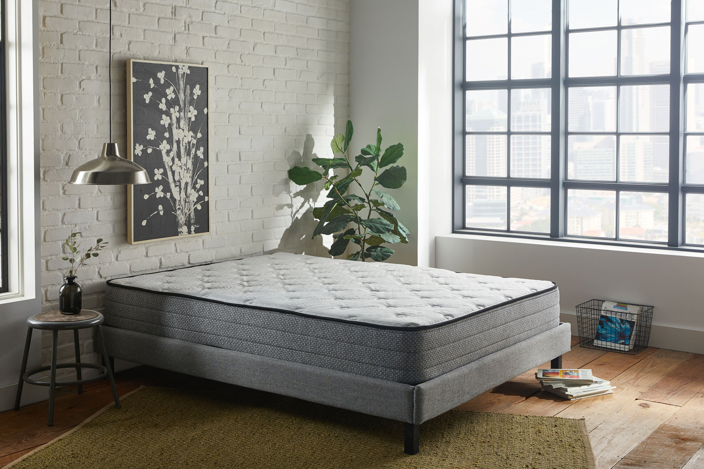 10" Queen Mattress With Gel Memory Foam 884 Pocketed Coil - White / Gray