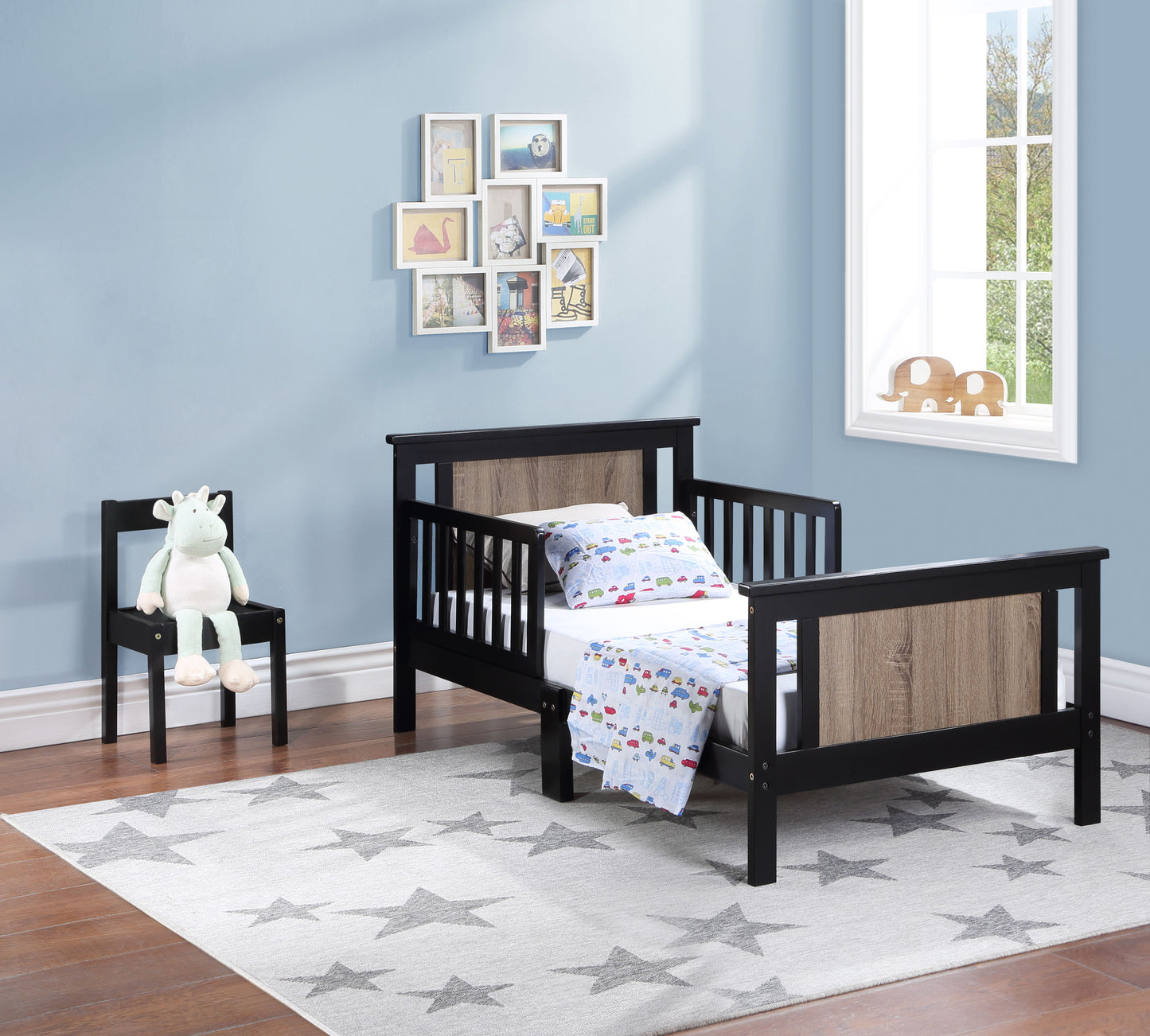 Connelly - Reversible Panel Toddler Bed - Black / Vintage Walnut