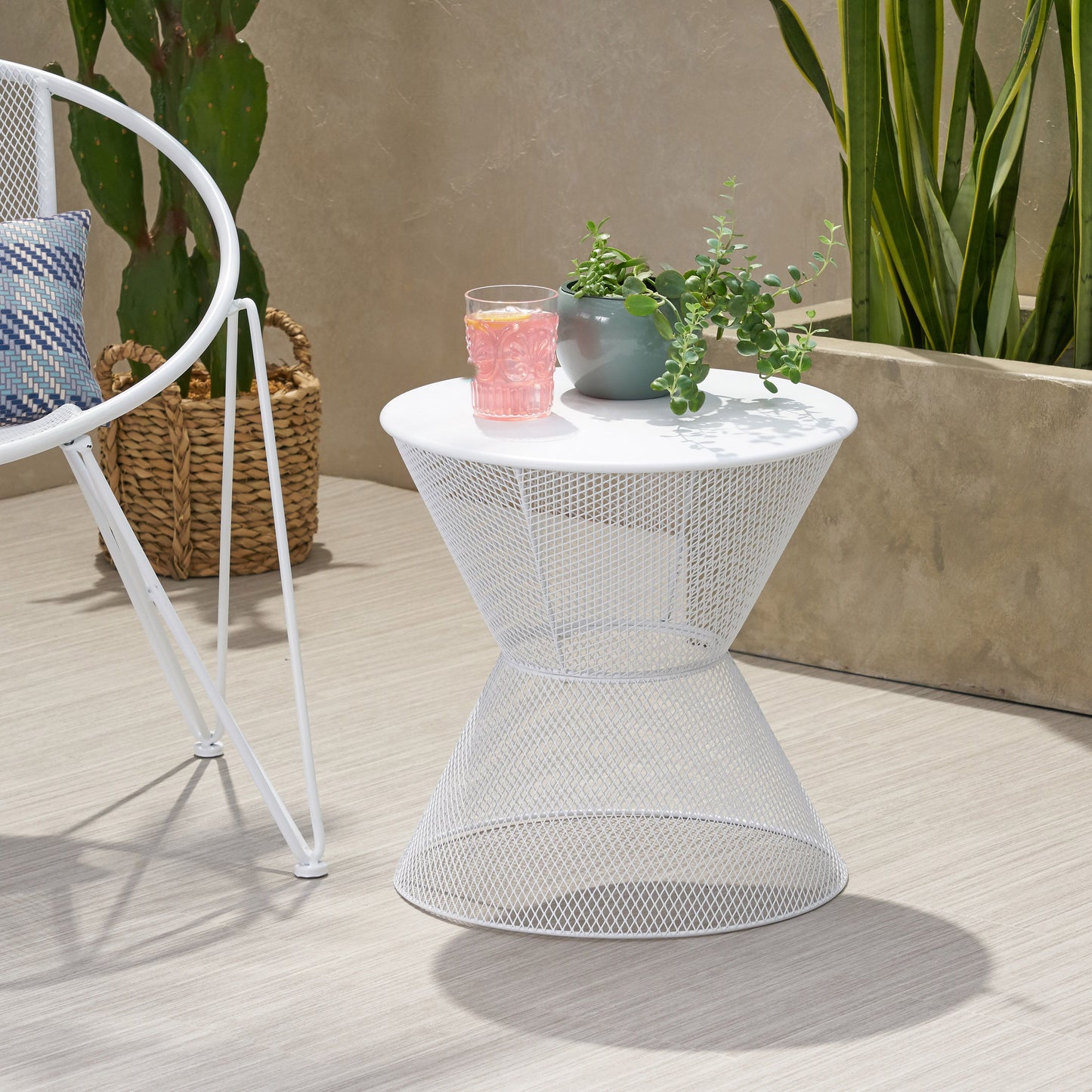 Contemporary Nevada Side Table With Mesh Design - Matte White