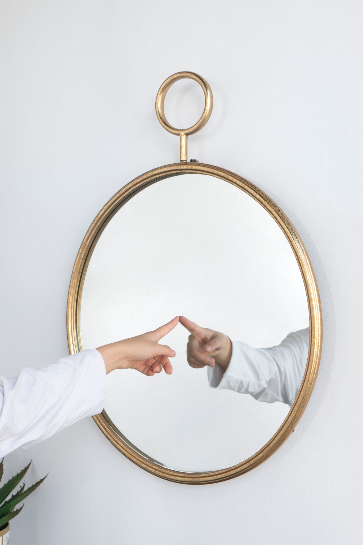 Circle Wall Mirror With Metal Frame, Accent Mirror For Living Room, Entryway, Office - Gold