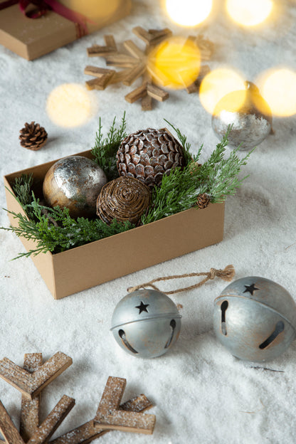 Christmas Ball Ornaments, Wood Decorative Hanging Ball Christmas Tree Ornaments For Holiday Party Decorations (Set of 4) - Brown