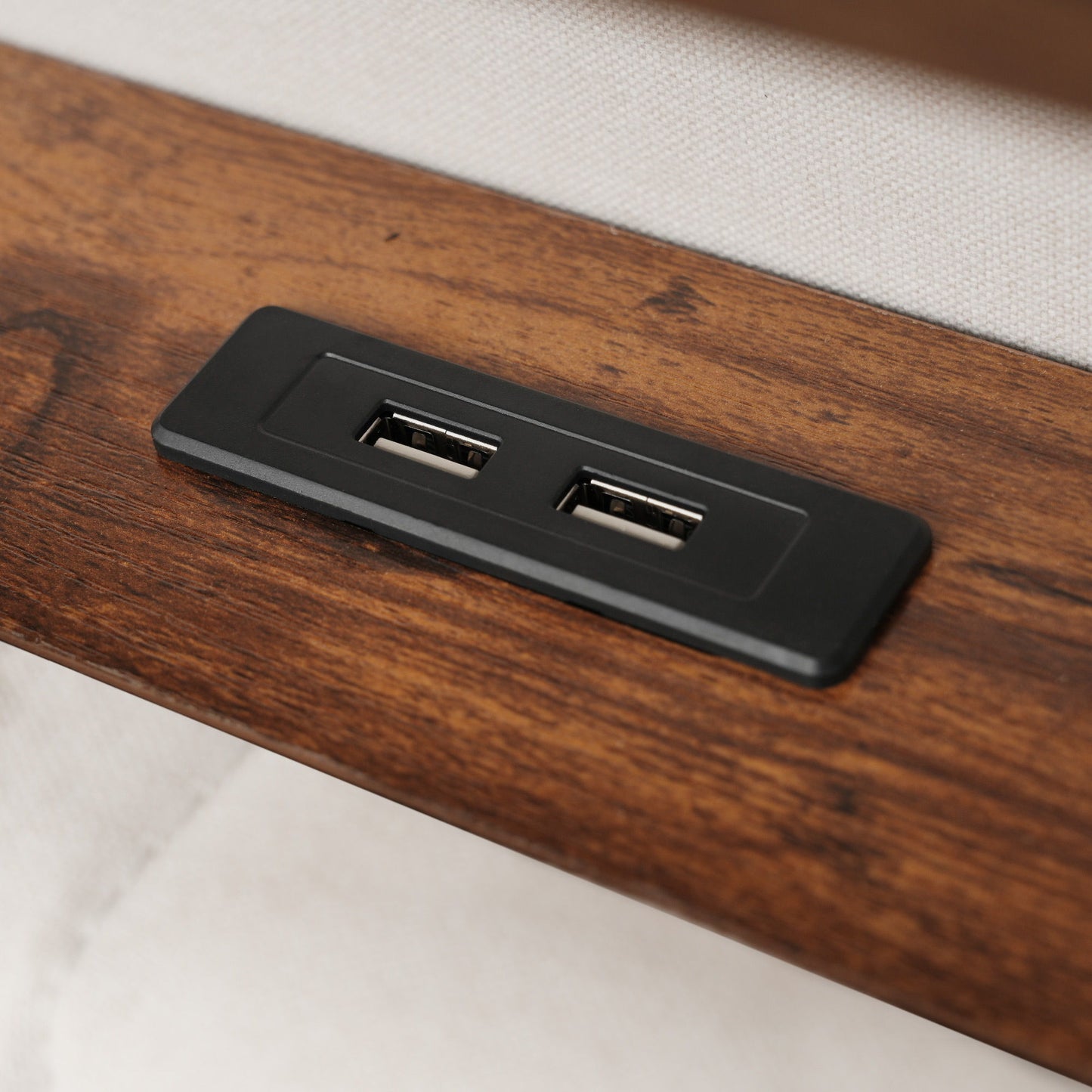 Full Size Upholstered Platform Bed With A Hydraulic Storage System, LED And USB Charging (Without Mattress) - Natural