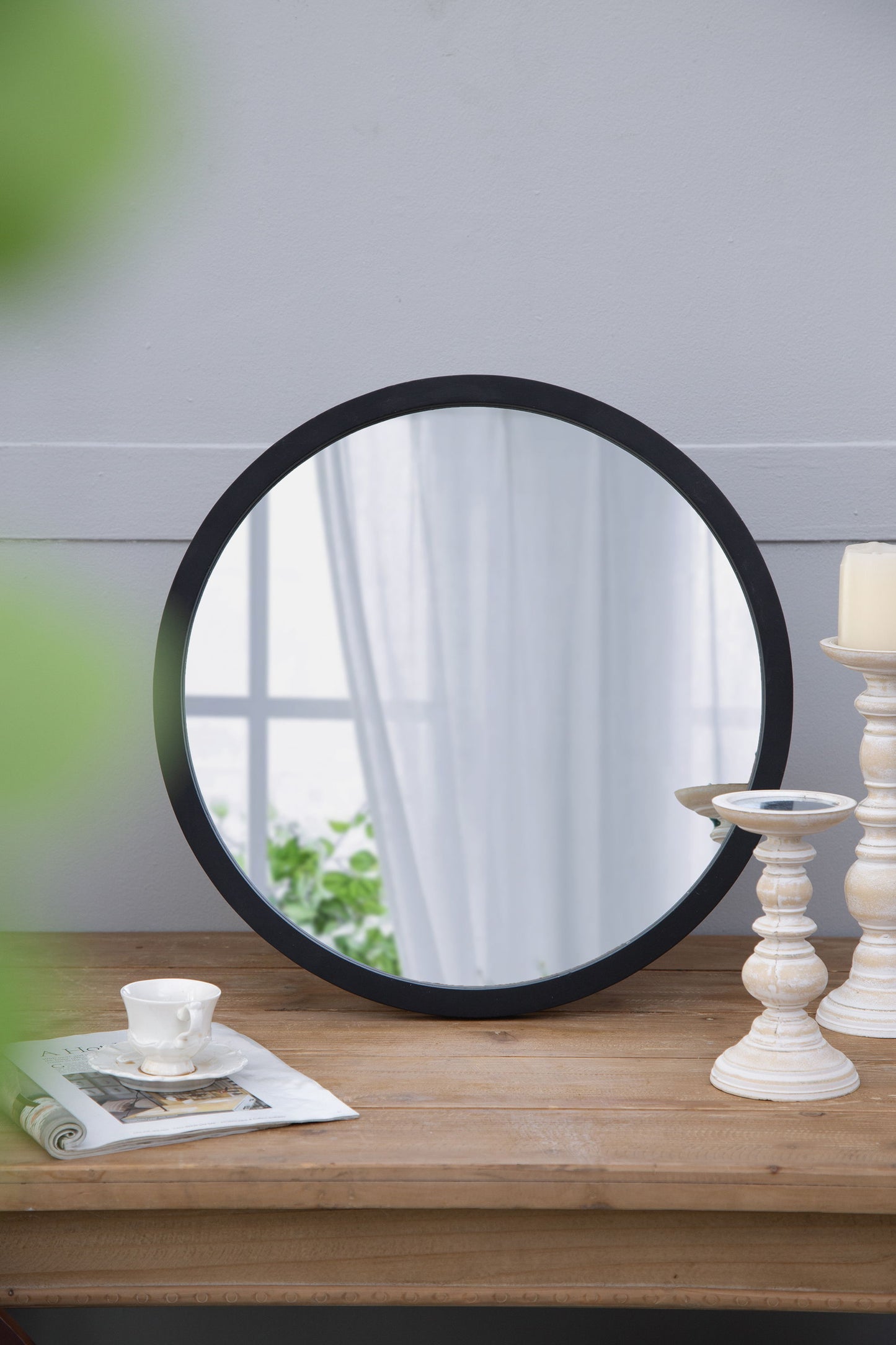 Circle Wall Mirror With Wooden Frame, Wall Mirror For Living Room - Black