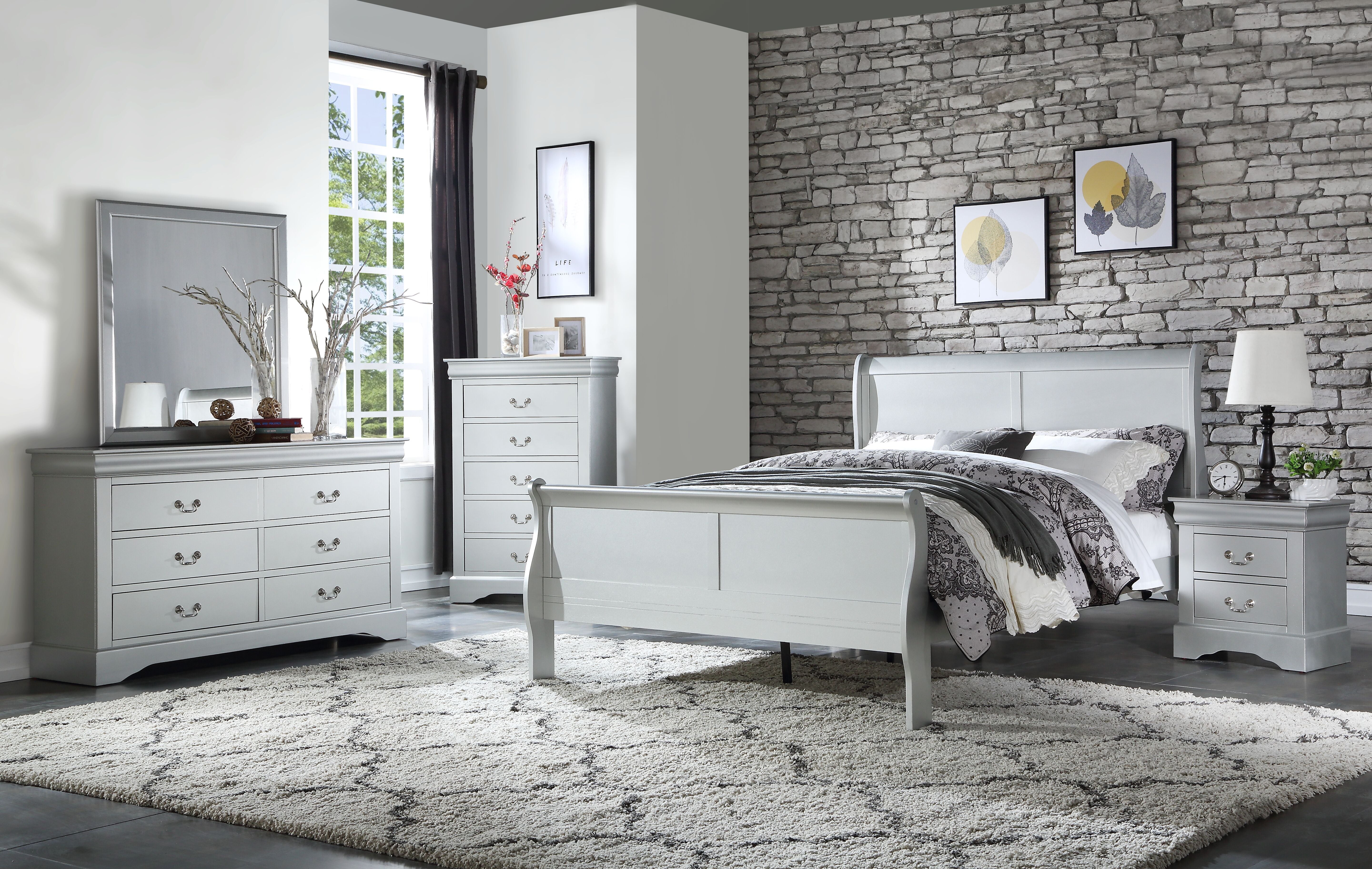 Louis Philippe - 2 Piece Queen Bedroom Set Bed - Silver Gray
