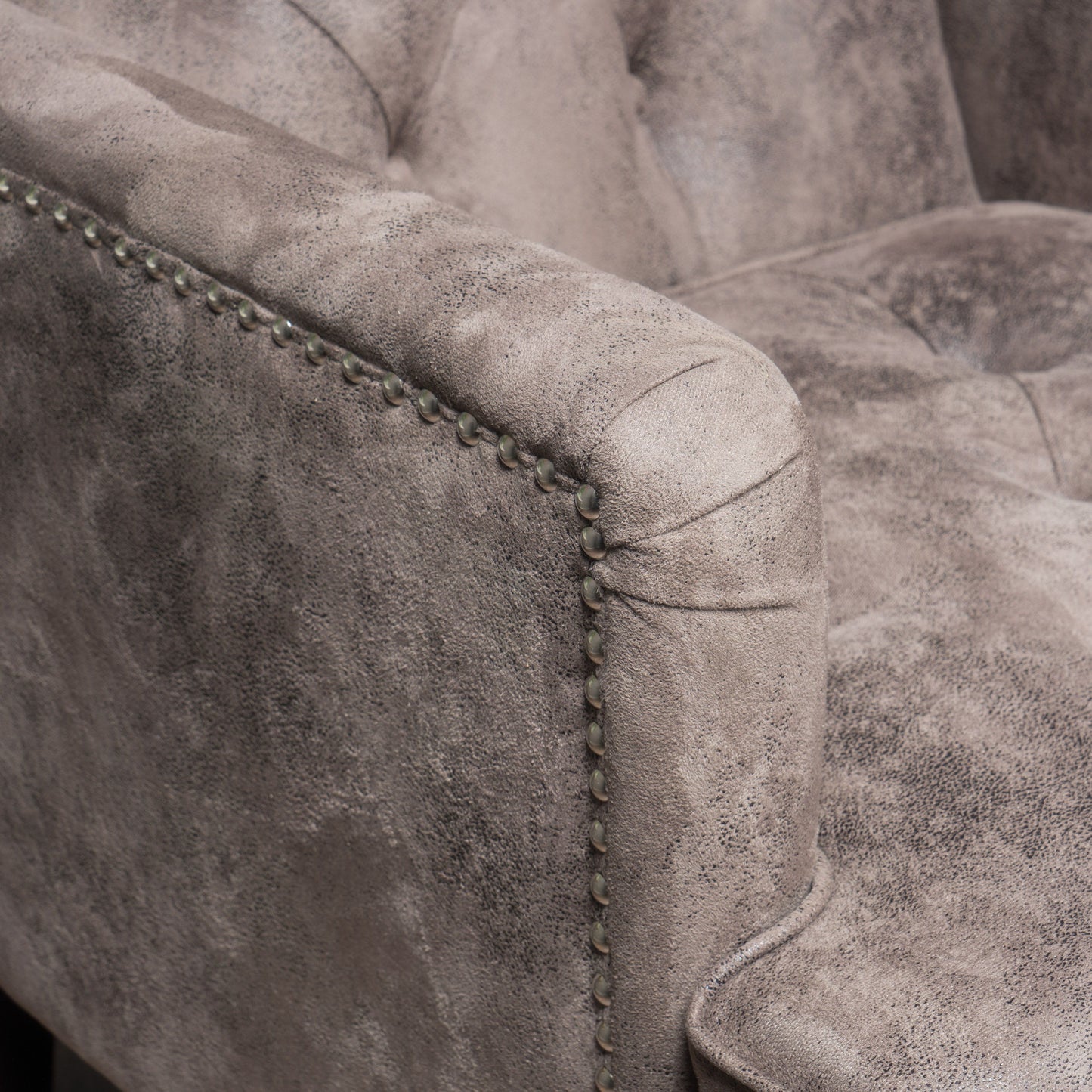 Vitality - Club Chair With Button Tufted Diamond Stitching And Turned Legs - Brown / Gray