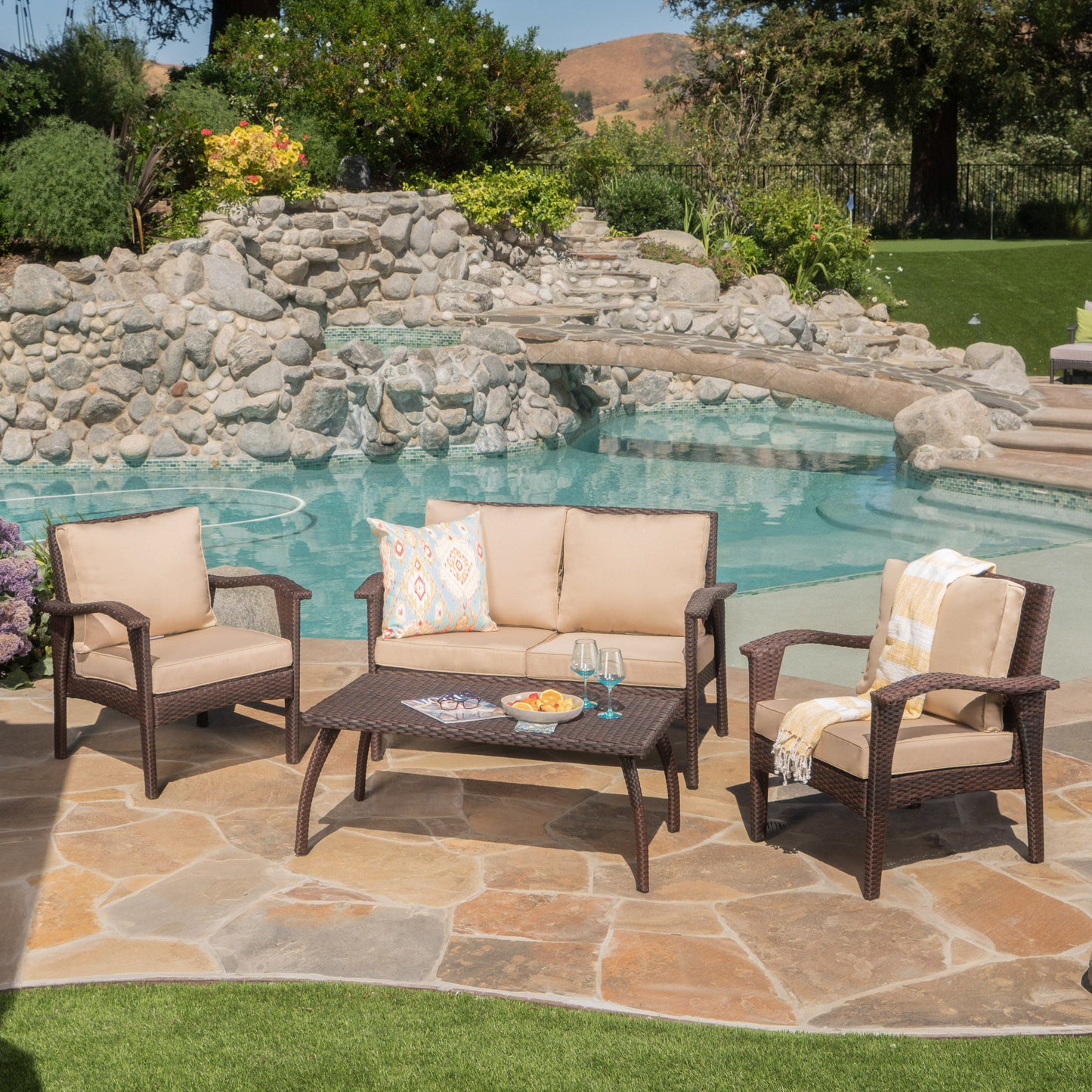 Honolulu - 4 Pieces Wicker Set Outdoor Seating - Brown / Tan With