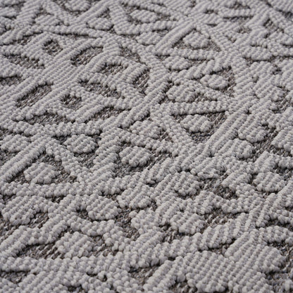 Guros - 8' X 10' Medallion Indoor / Outdoor Area Rug - Gray / White