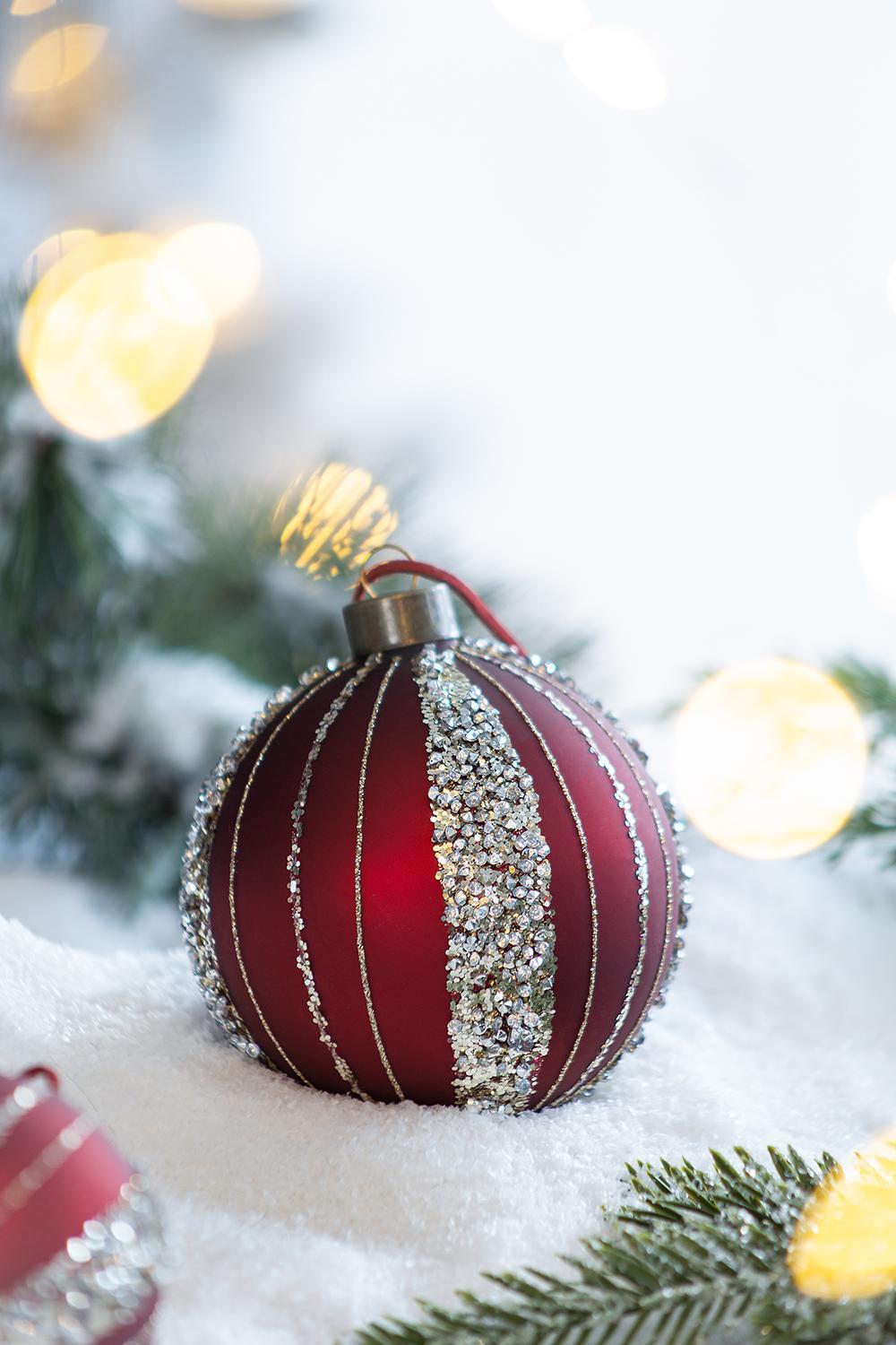 Christmas Ball Ornaments, Glass Decorative Hanging Ball Christmas Tree Ornaments For Holiday Decorations (Set of 6) - Red