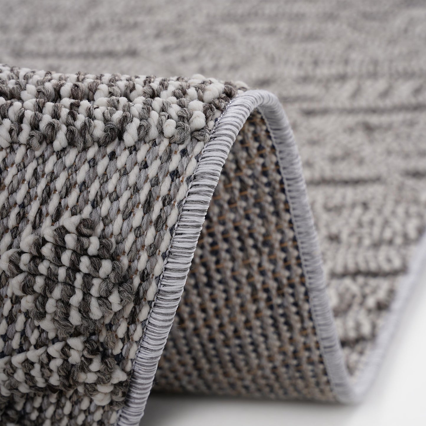 Guros - 2' X 8' Traditional Indoor / Outdoor Area Rug - Gray / White