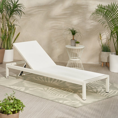 Outdoor Chaise Lounge Chair, Aluminum Adjustable Outside Chair For Pool Patio Beach Yard, All Weather Use UV Resistant 400Lbs Weight Capacity - White