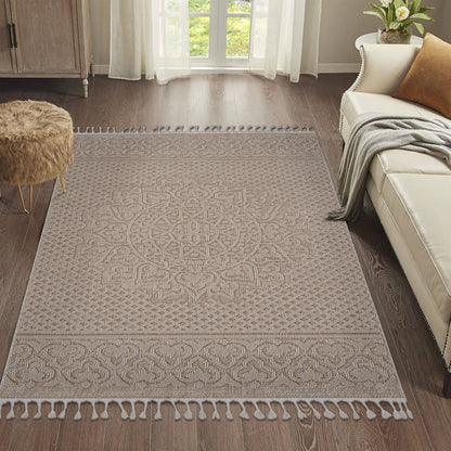 Guros - 4' X 6' Medallion Indoor / Outdoor Area Rug - Beige